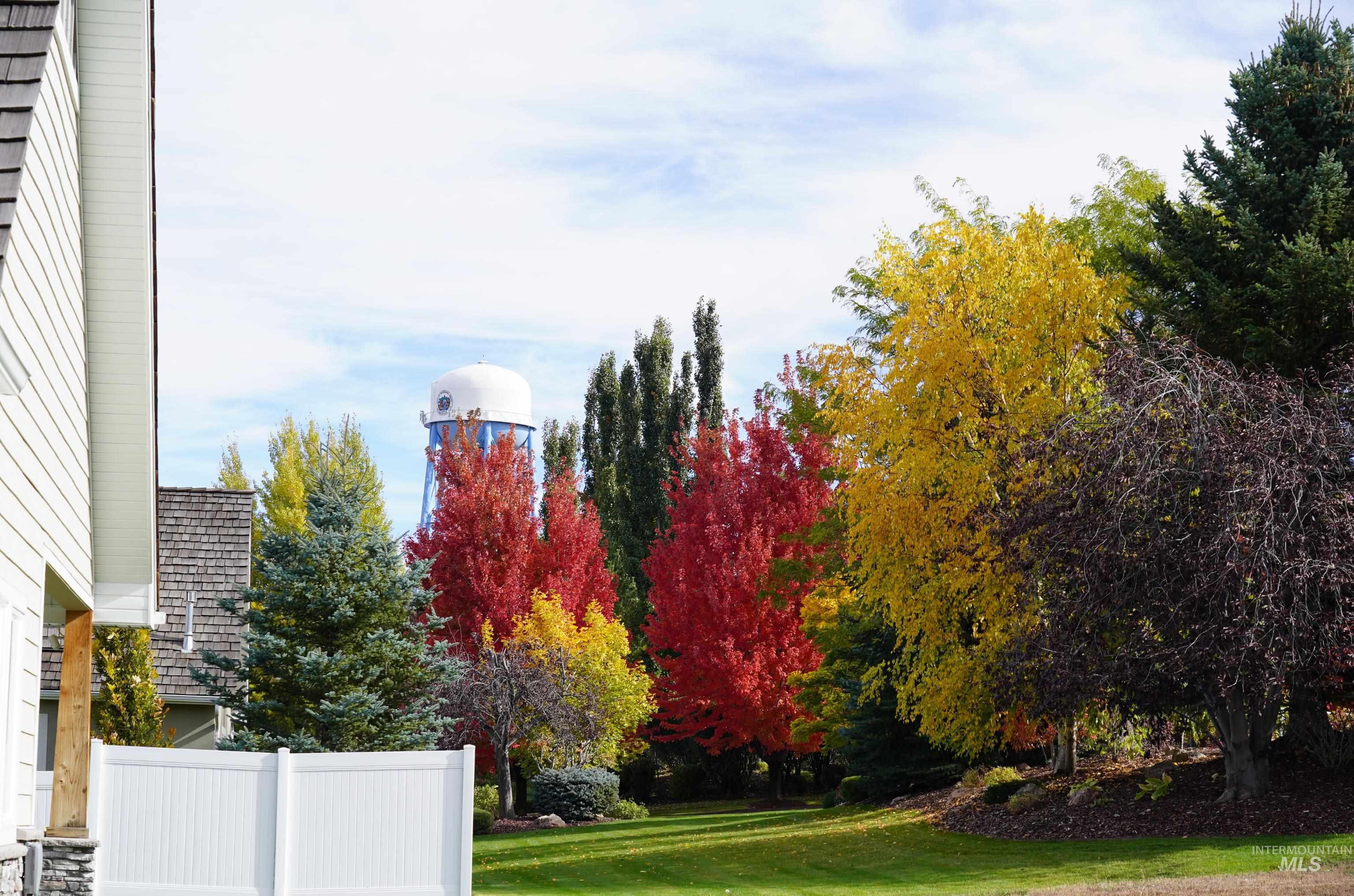1311 Fairview Ave, Rexburg, Idaho 83440, 5 Bedrooms, 3.5 Bathrooms, Residential For Sale, Price $819,000,MLS 98979495