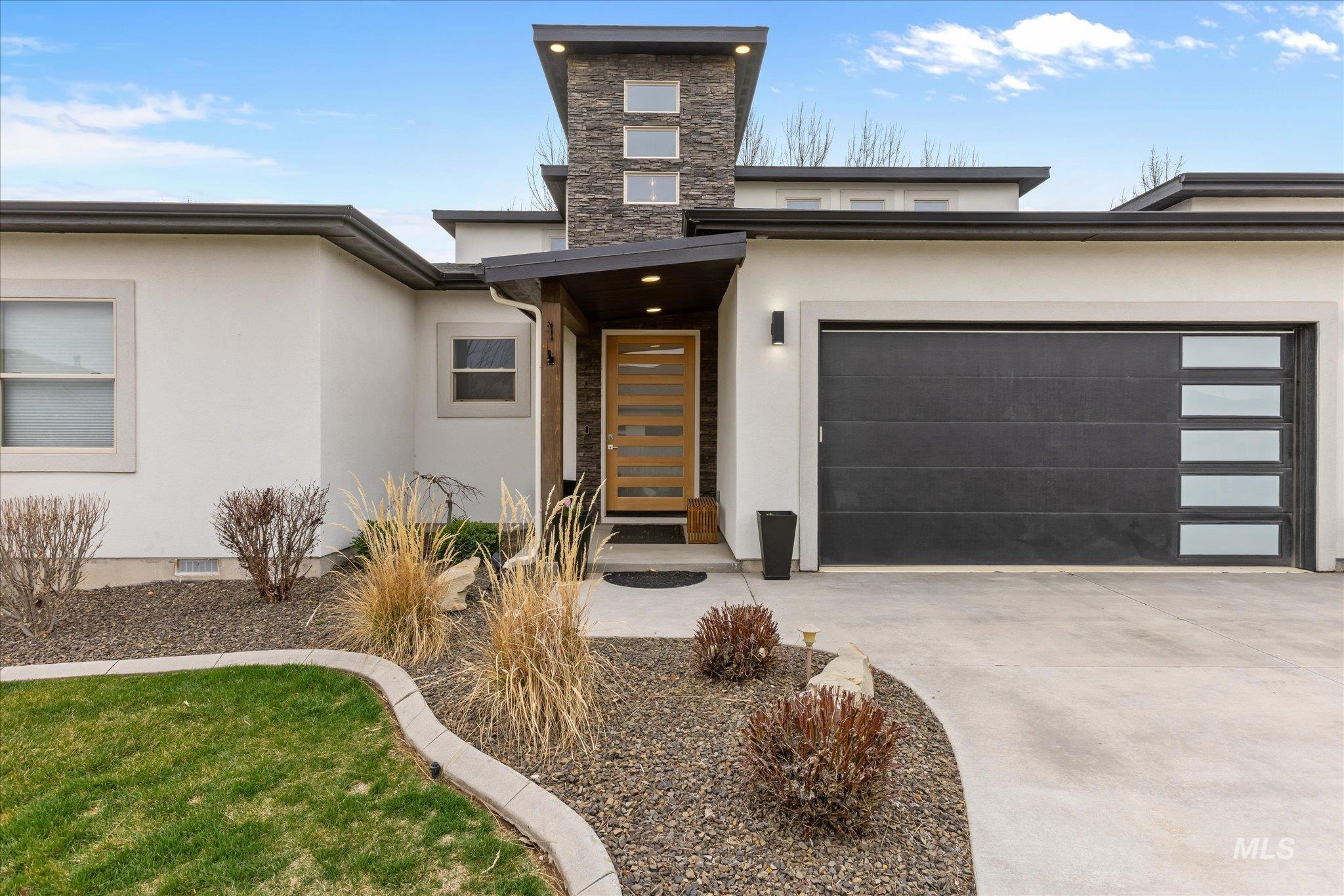 3384 S Cobble Place, Meridian, Idaho 83642, 3 Bedrooms, 3 Bathrooms, Residential For Sale, Price $799,900, 98979498