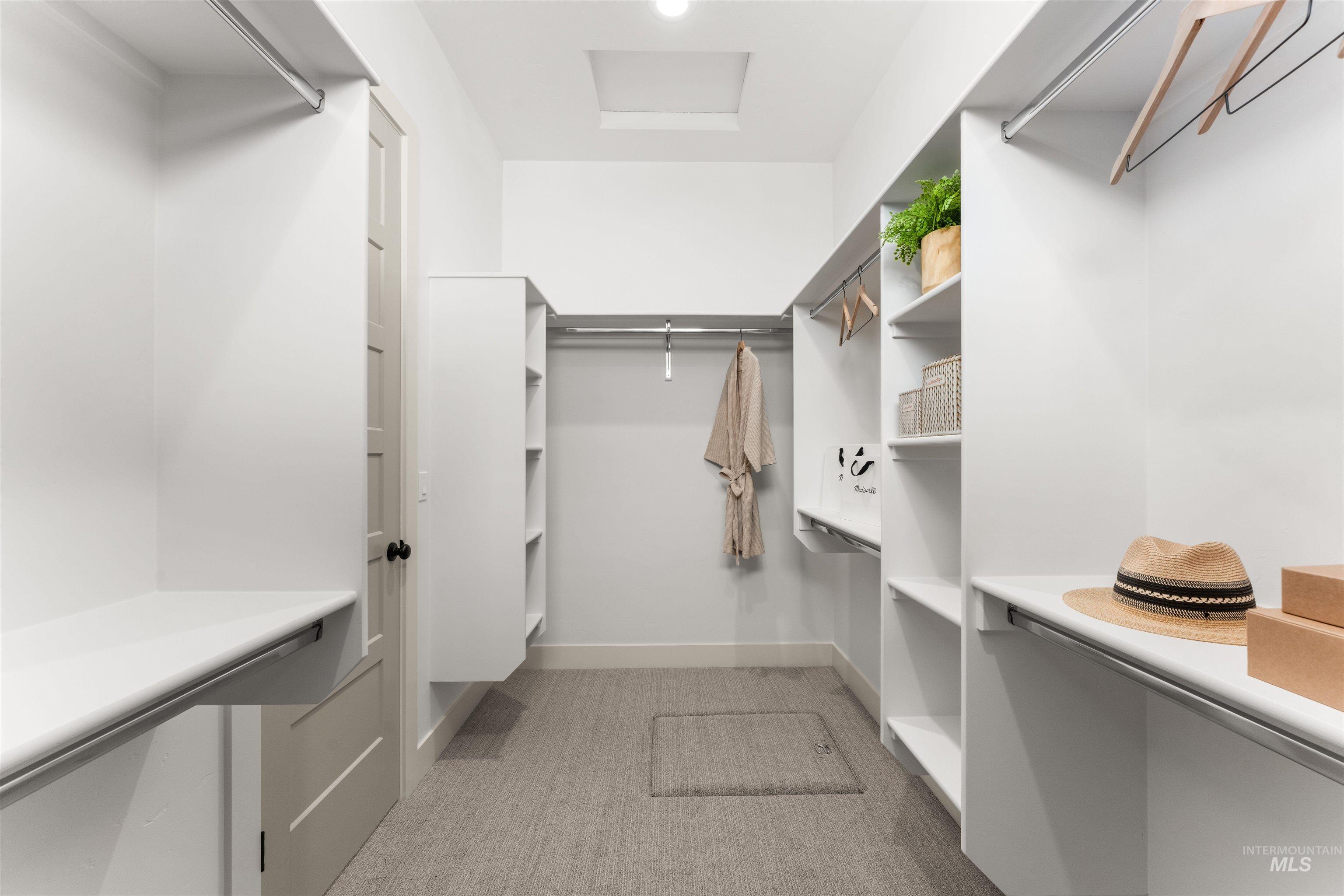 2888 E Mardia St, Meridian, Idaho 83642, 3 Bedrooms, 2.5 Bathrooms, Residential For Sale, Price $869,700, 98979500