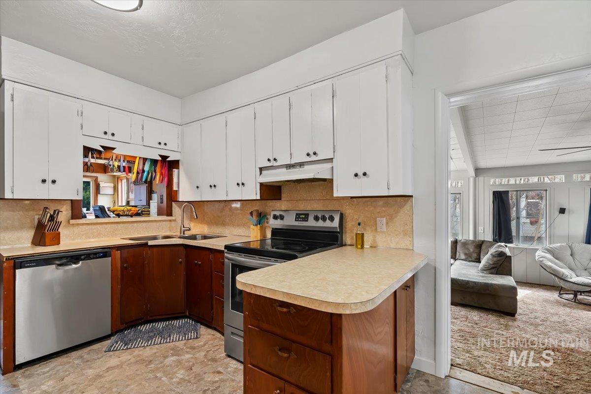 1004 N 1st ST, Nampa, Idaho 83687, 4 Bedrooms, 2 Bathrooms, Residential For Sale, Price $350,999,MLS 98979501