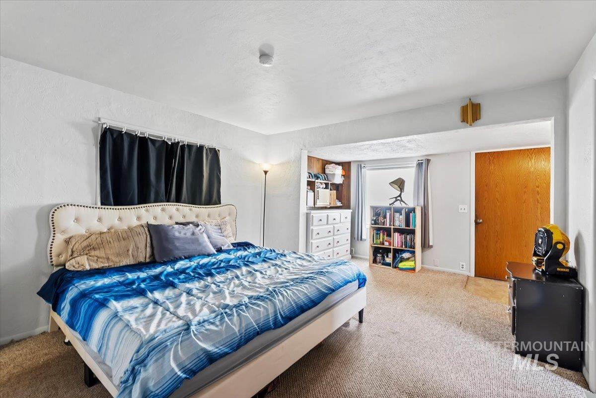 1004 N 1st ST, Nampa, Idaho 83687, 4 Bedrooms, 2 Bathrooms, Residential For Sale, Price $350,999,MLS 98979501