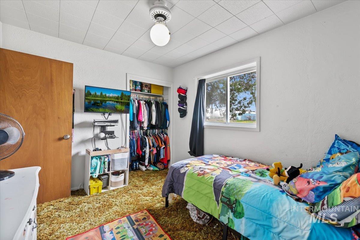 1004 N 1st ST, Nampa, Idaho 83687, 4 Bedrooms, 2 Bathrooms, Residential For Sale, Price $350,999,MLS 98979501