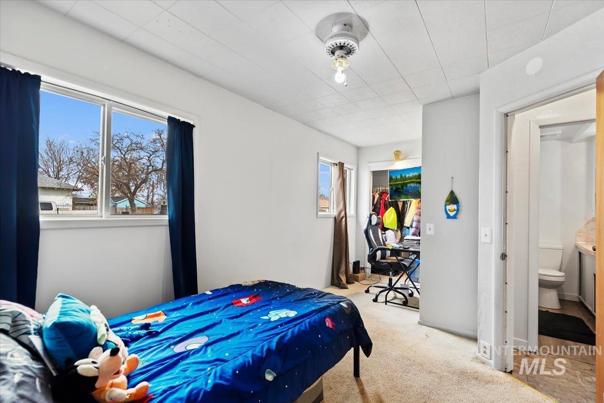 1004 N 1st ST, Nampa, Idaho 83687, 4 Bedrooms, 2 Bathrooms, Residential For Sale, Price $350,999,MLS 98979501