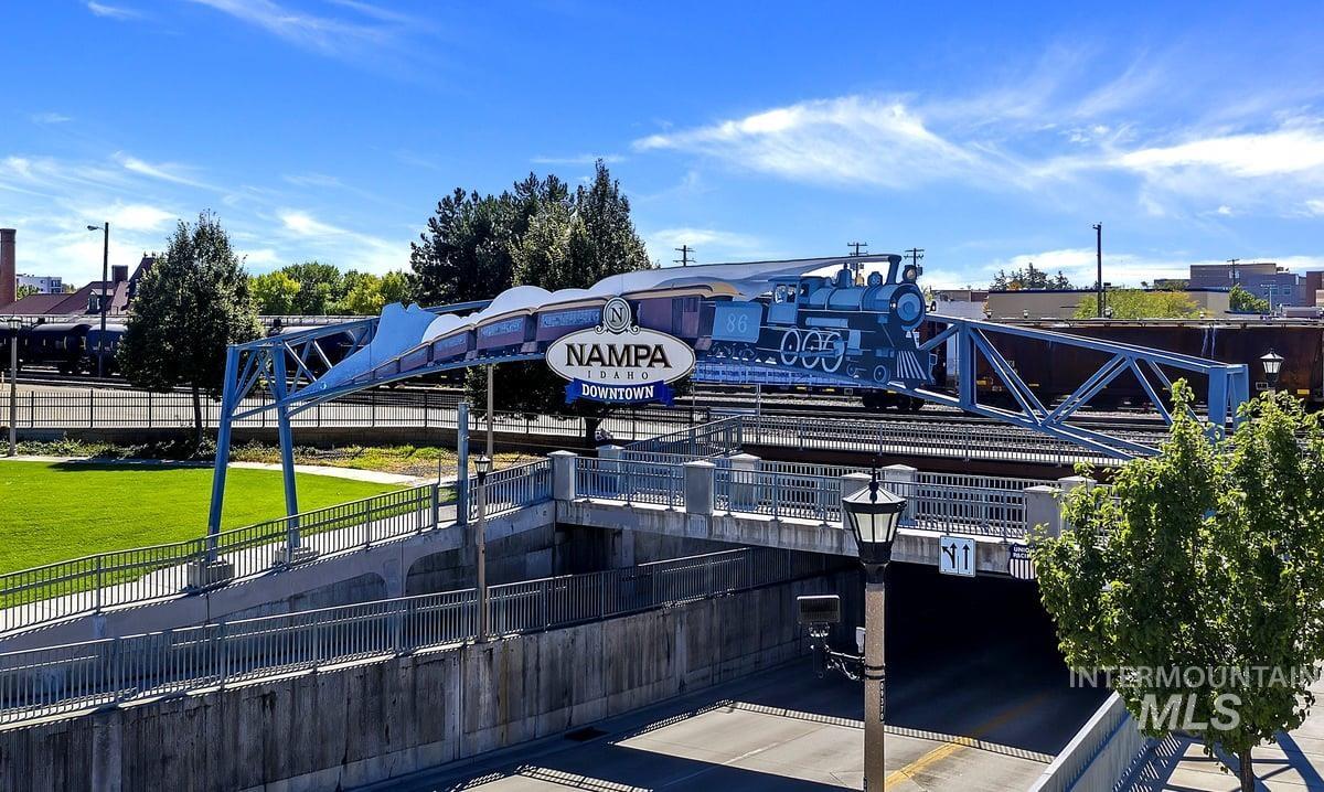 1004 N 1st ST, Nampa, Idaho 83687, 4 Bedrooms, 2 Bathrooms, Residential For Sale, Price $350,999,MLS 98979501