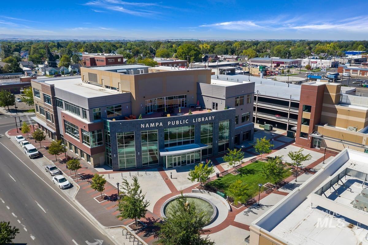 1004 N 1st ST, Nampa, Idaho 83687, 4 Bedrooms, 2 Bathrooms, Residential For Sale, Price $350,999,MLS 98979501
