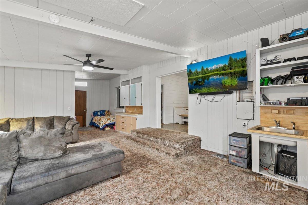 1004 N 1st ST, Nampa, Idaho 83687, 4 Bedrooms, 2 Bathrooms, Residential For Sale, Price $350,999,MLS 98979501