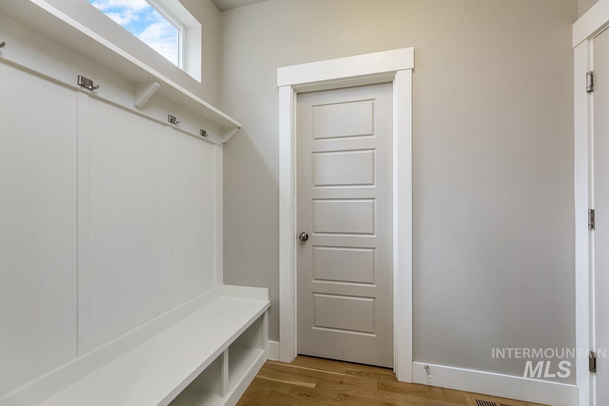 5455 Peppard Ave, Meridian, Idaho 83646, 4 Bedrooms, 2.5 Bathrooms, Residential For Sale, Price $649,900, 98979509