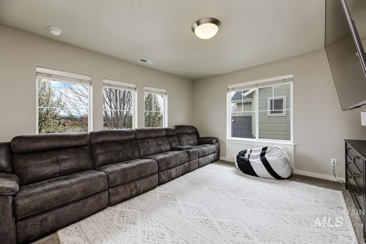 5455 Peppard Ave, Meridian, Idaho 83646, 4 Bedrooms, 2.5 Bathrooms, Residential For Sale, Price $649,900, 98979509