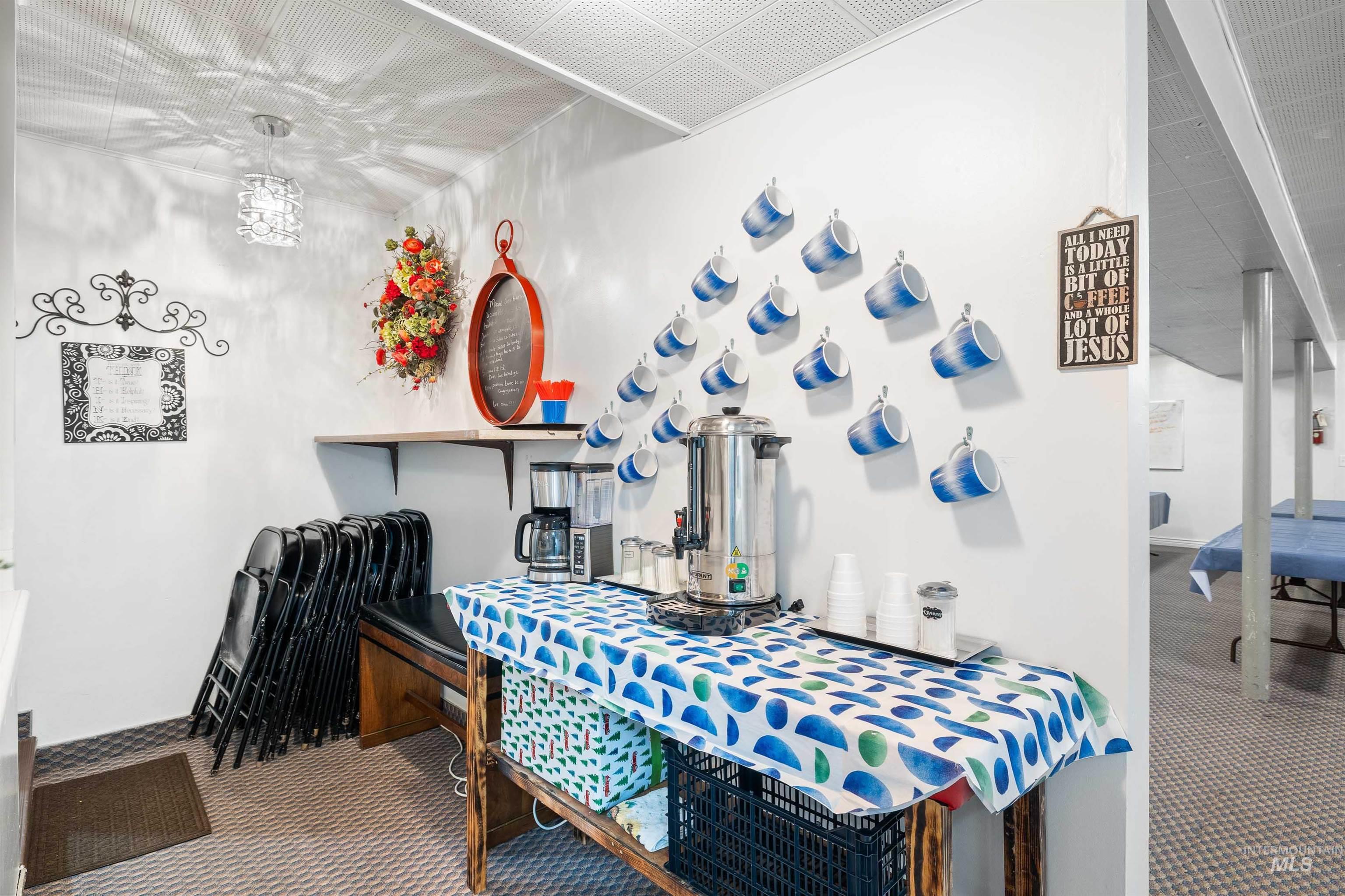 2000 OAKLEY AVE, Burley, Idaho 83318, Business/Commercial For Sale, Price $395,000, 98979510