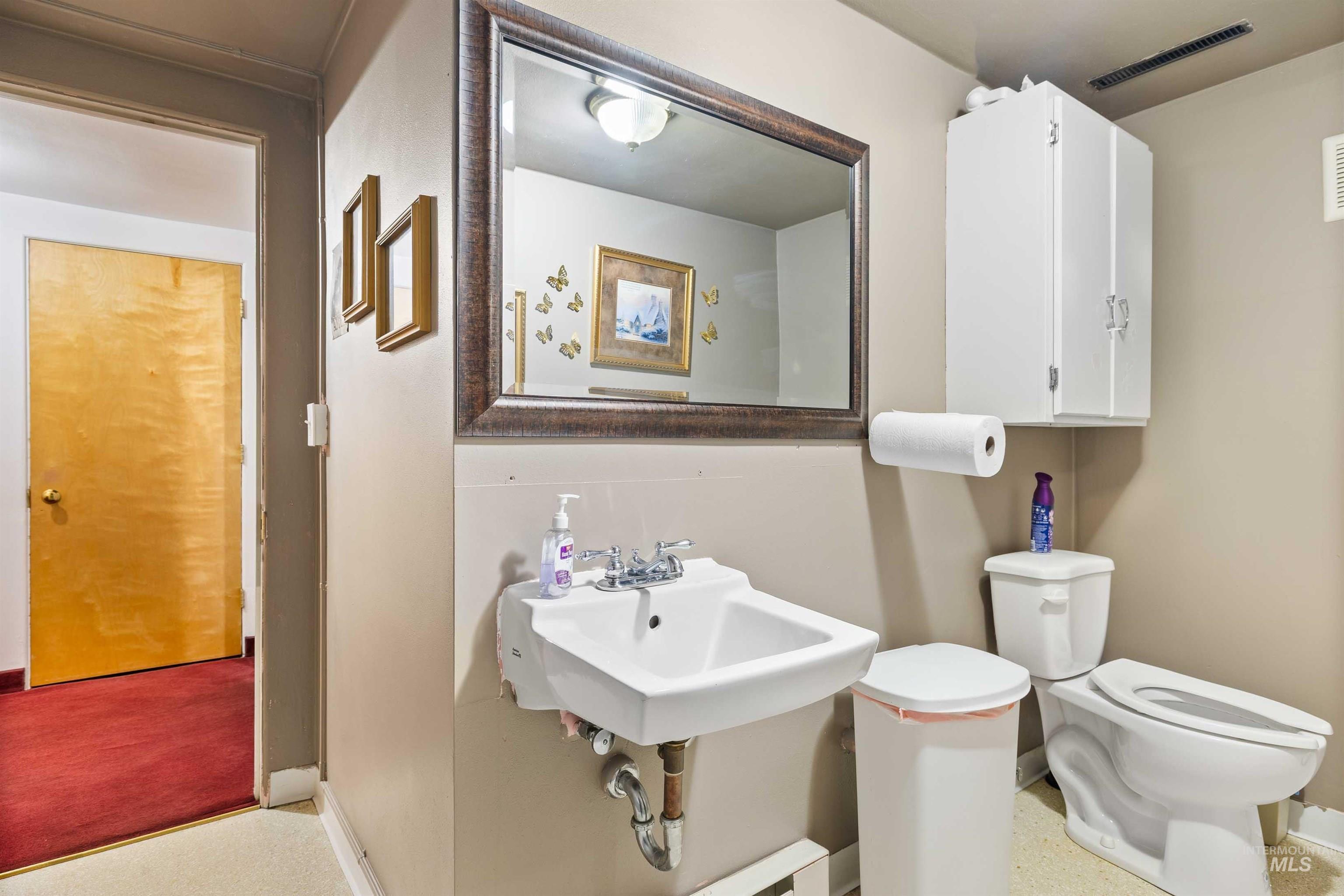 2000 OAKLEY AVE, Burley, Idaho 83318, Business/Commercial For Sale, Price $395,000, 98979510