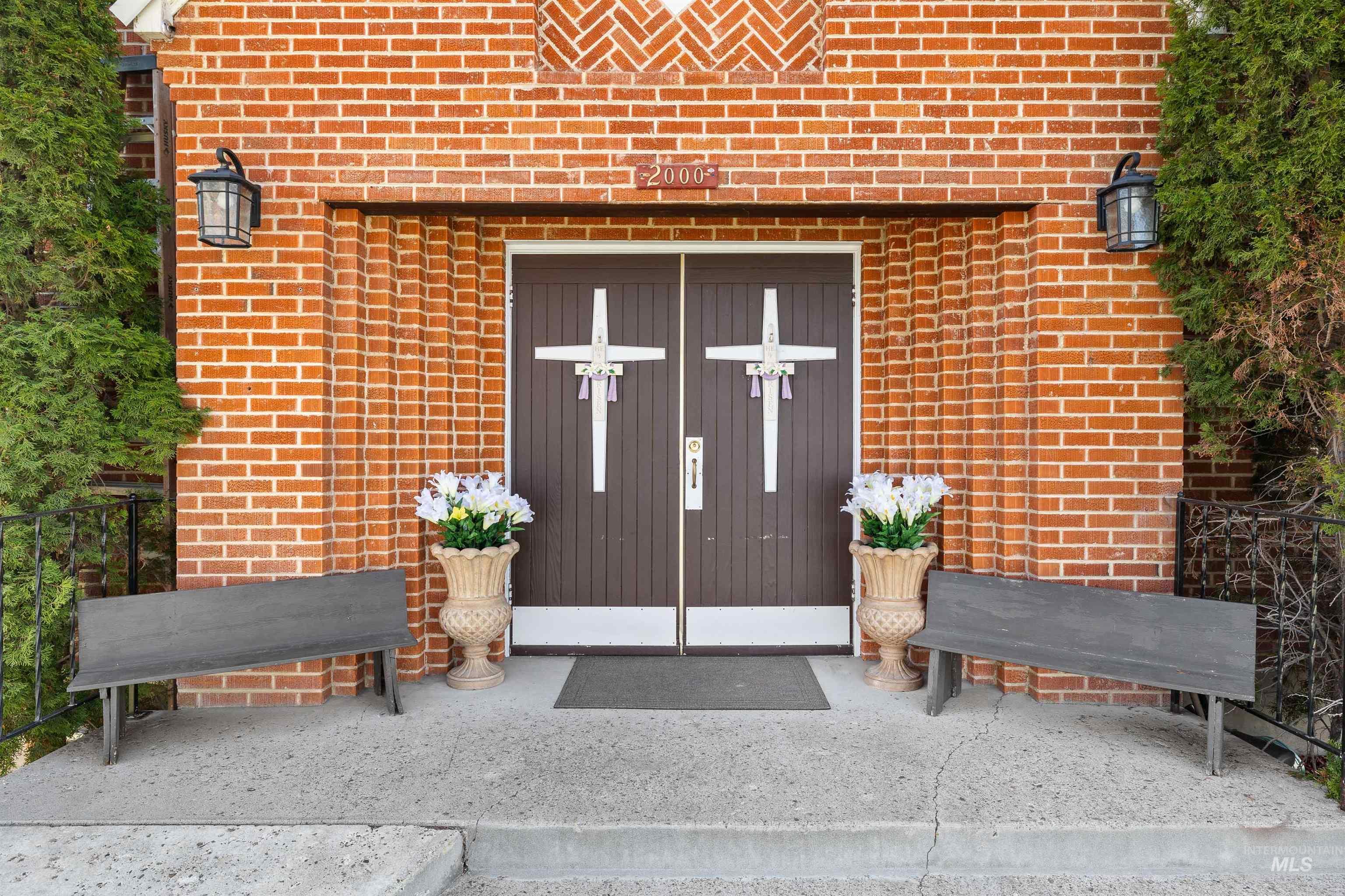 2000 OAKLEY AVE, Burley, Idaho 83318, Business/Commercial For Sale, Price $395,000, 98979510