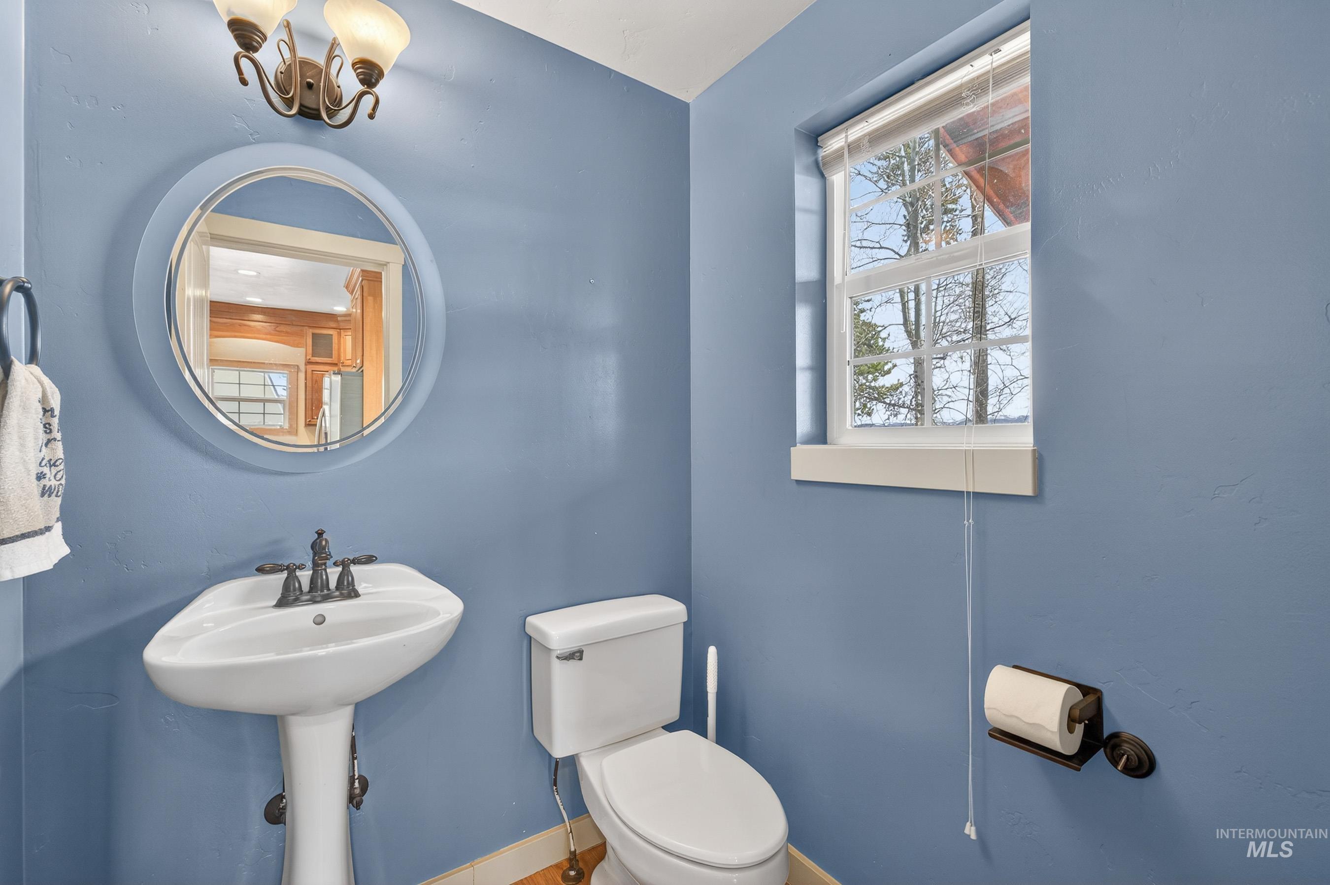 12898 Spring Valley Road, Donnelly, Idaho 83615, 3 Bedrooms, 3.5 Bathrooms, Residential For Sale, Price $630,000, 98979511