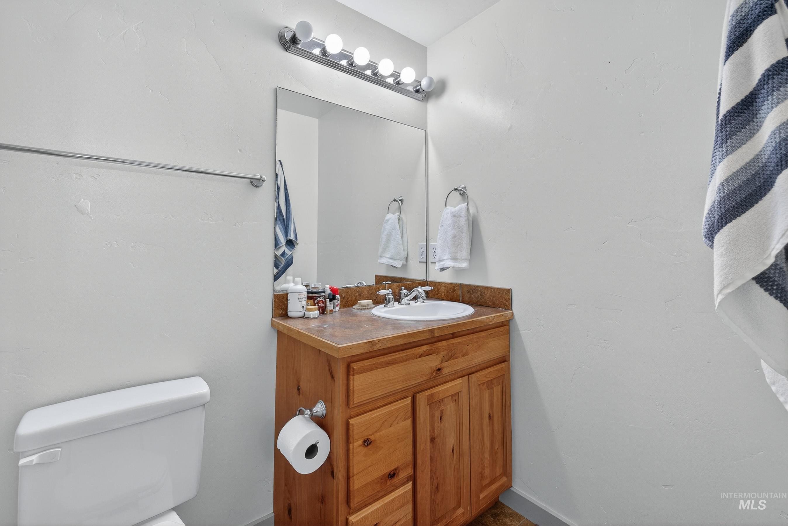 12898 Spring Valley Road, Donnelly, Idaho 83615, 3 Bedrooms, 3.5 Bathrooms, Residential For Sale, Price $630,000, 98979511