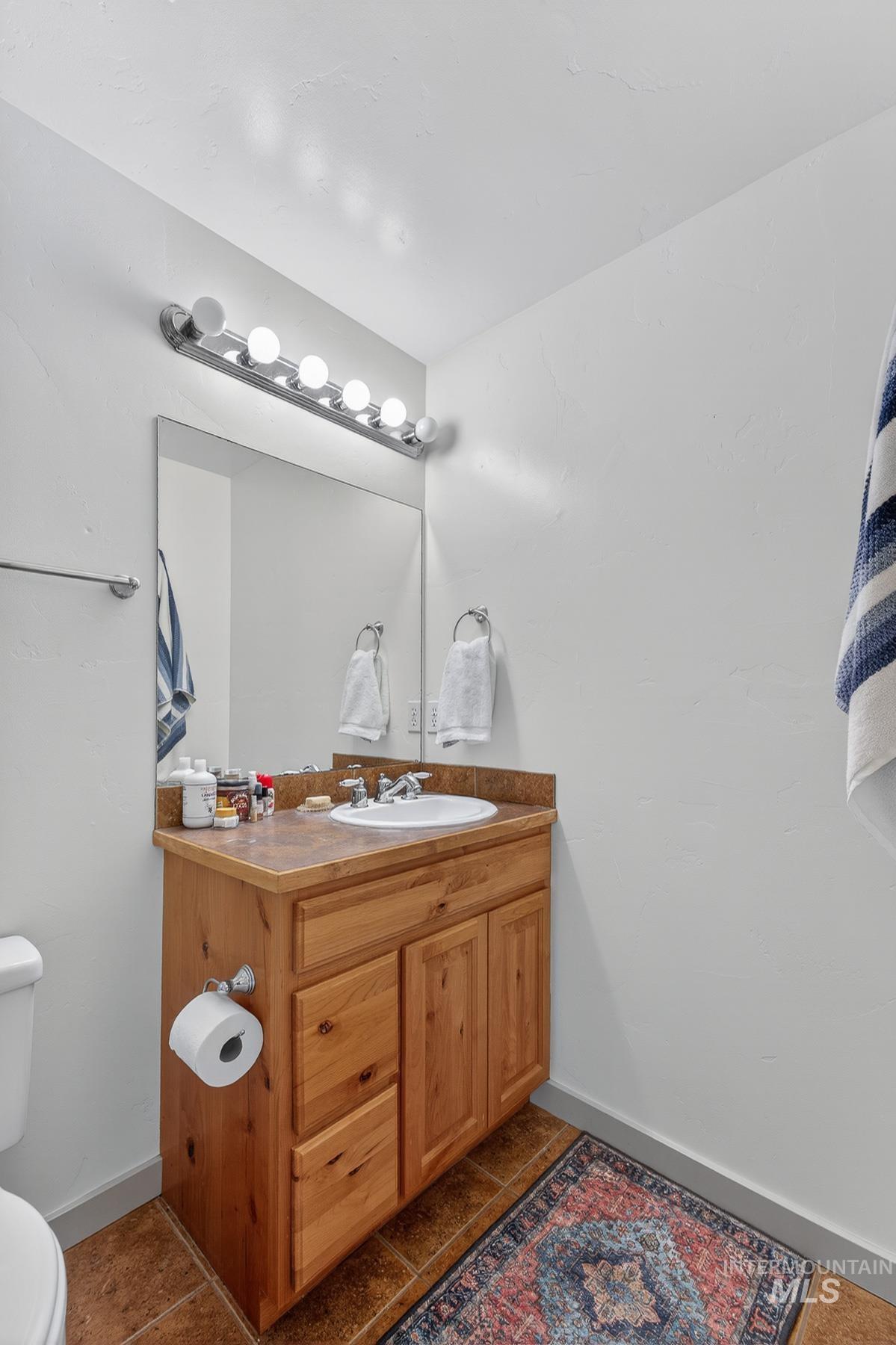 12898 Spring Valley Road, Donnelly, Idaho 83615, 3 Bedrooms, 3.5 Bathrooms, Residential For Sale, Price $630,000, 98979511