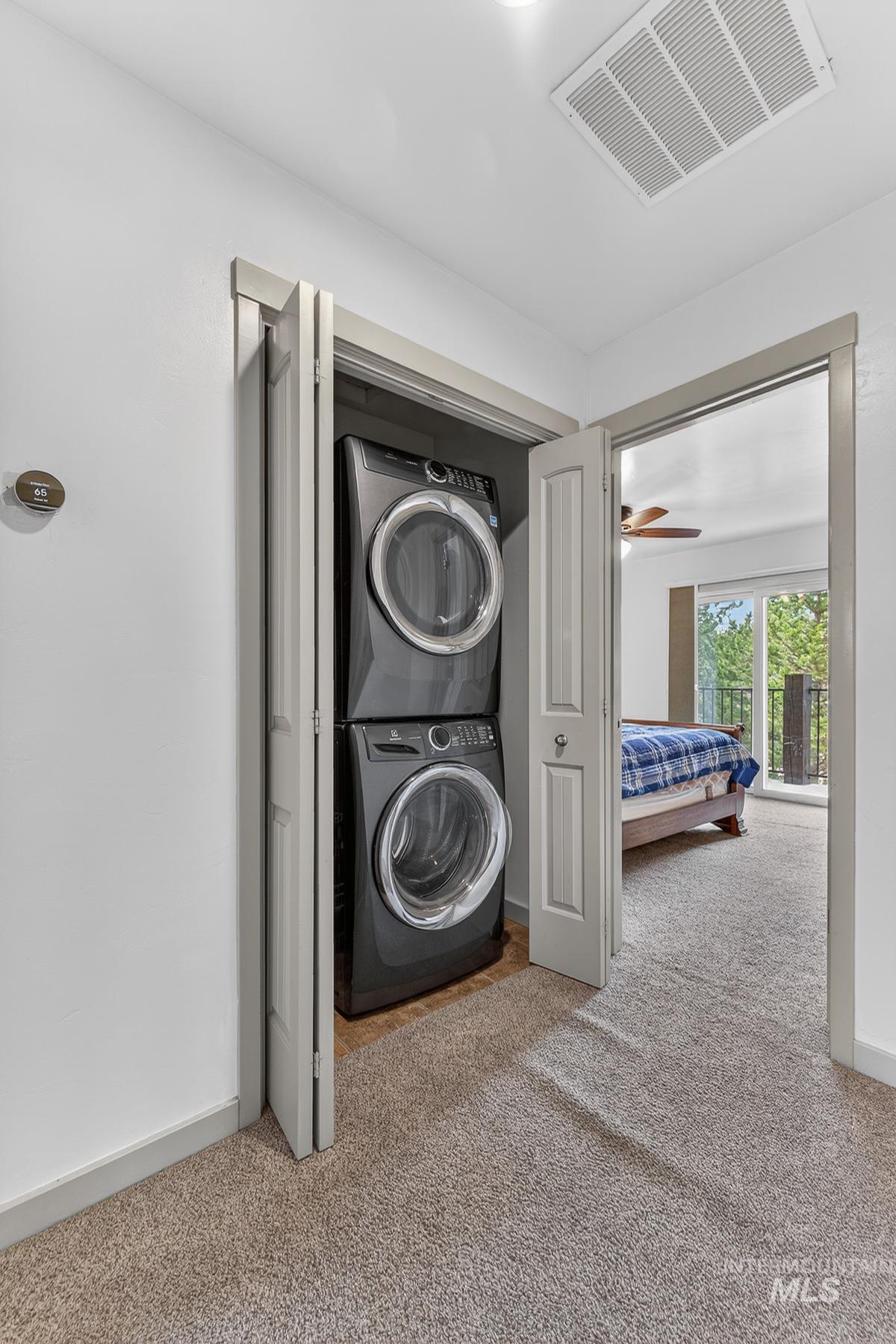 12898 Spring Valley Road, Donnelly, Idaho 83615, 3 Bedrooms, 3.5 Bathrooms, Residential For Sale, Price $630,000, 98979511