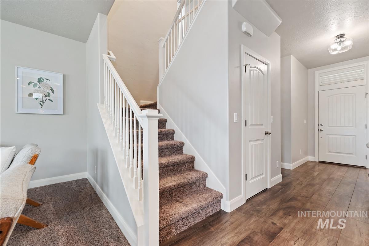 9417 S Updale Ave, Kuna, Idaho 83634, 3 Bedrooms, 2.5 Bathrooms, Residential For Sale, Price $514,900, 98979512