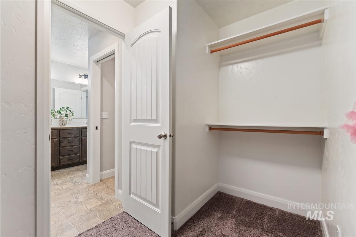 9417 S Updale Ave, Kuna, Idaho 83634, 3 Bedrooms, 2.5 Bathrooms, Residential For Sale, Price $514,900, 98979512