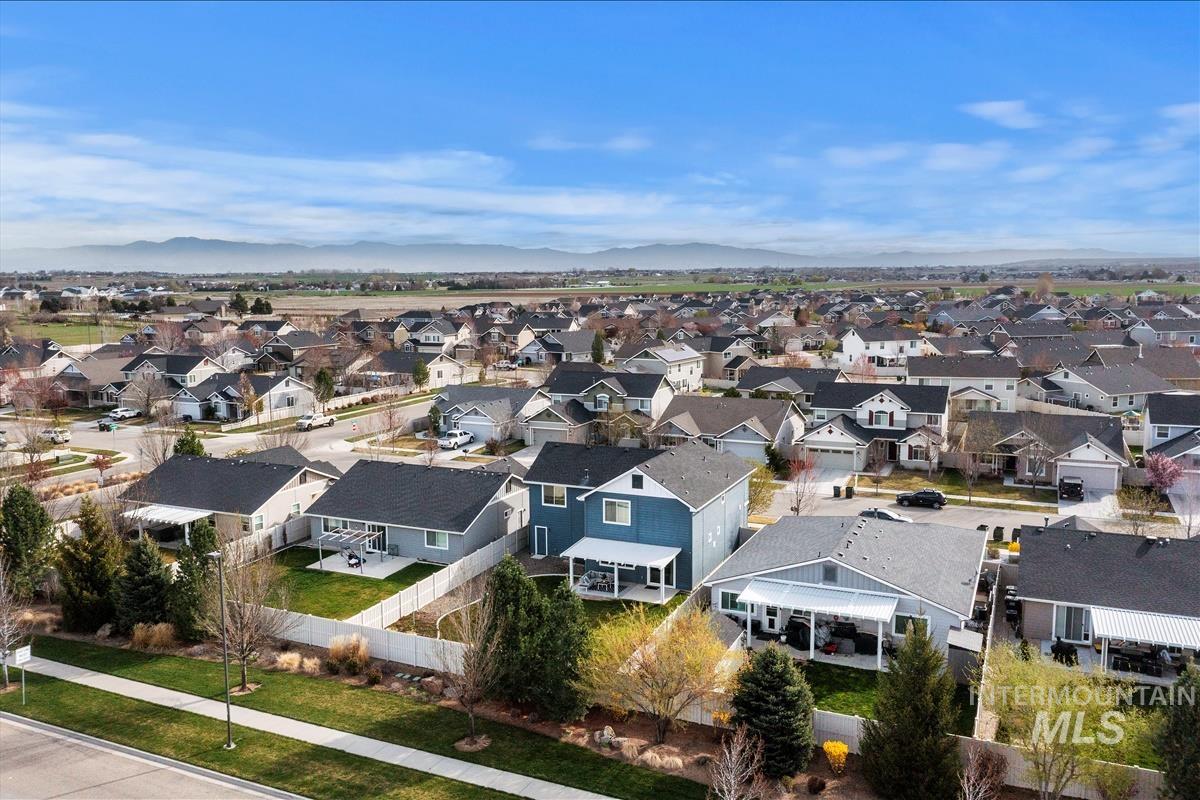 9417 S Updale Ave, Kuna, Idaho 83634, 3 Bedrooms, 2.5 Bathrooms, Residential For Sale, Price $514,900, 98979512