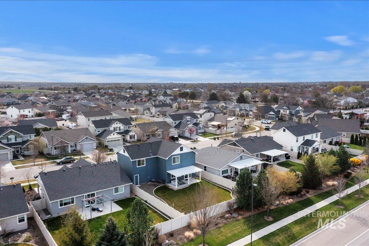 9417 S Updale Ave, Kuna, Idaho 83634, 3 Bedrooms, 2.5 Bathrooms, Residential For Sale, Price $514,900, 98979512