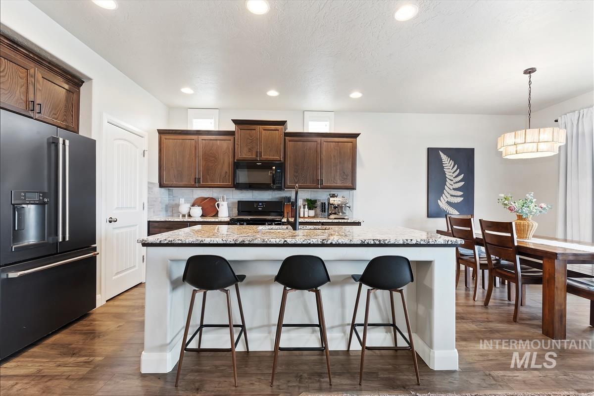 9417 S Updale Ave, Kuna, Idaho 83634, 3 Bedrooms, 2.5 Bathrooms, Residential For Sale, Price $514,900, 98979512