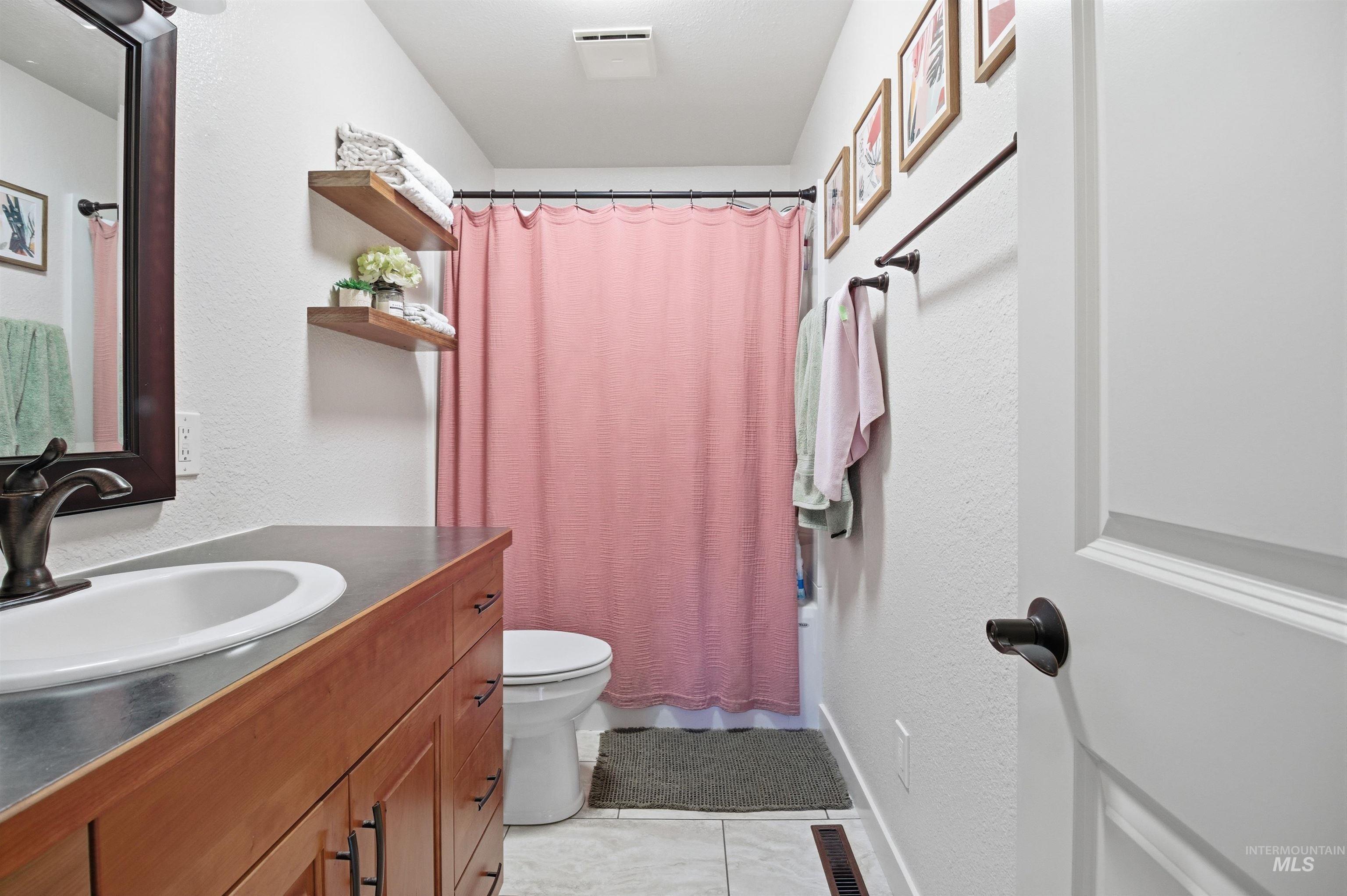 107 E A St., Troy, Idaho 83871, 5 Bedrooms, 2 Bathrooms, Residential For Sale, Price $449,000, 98979513