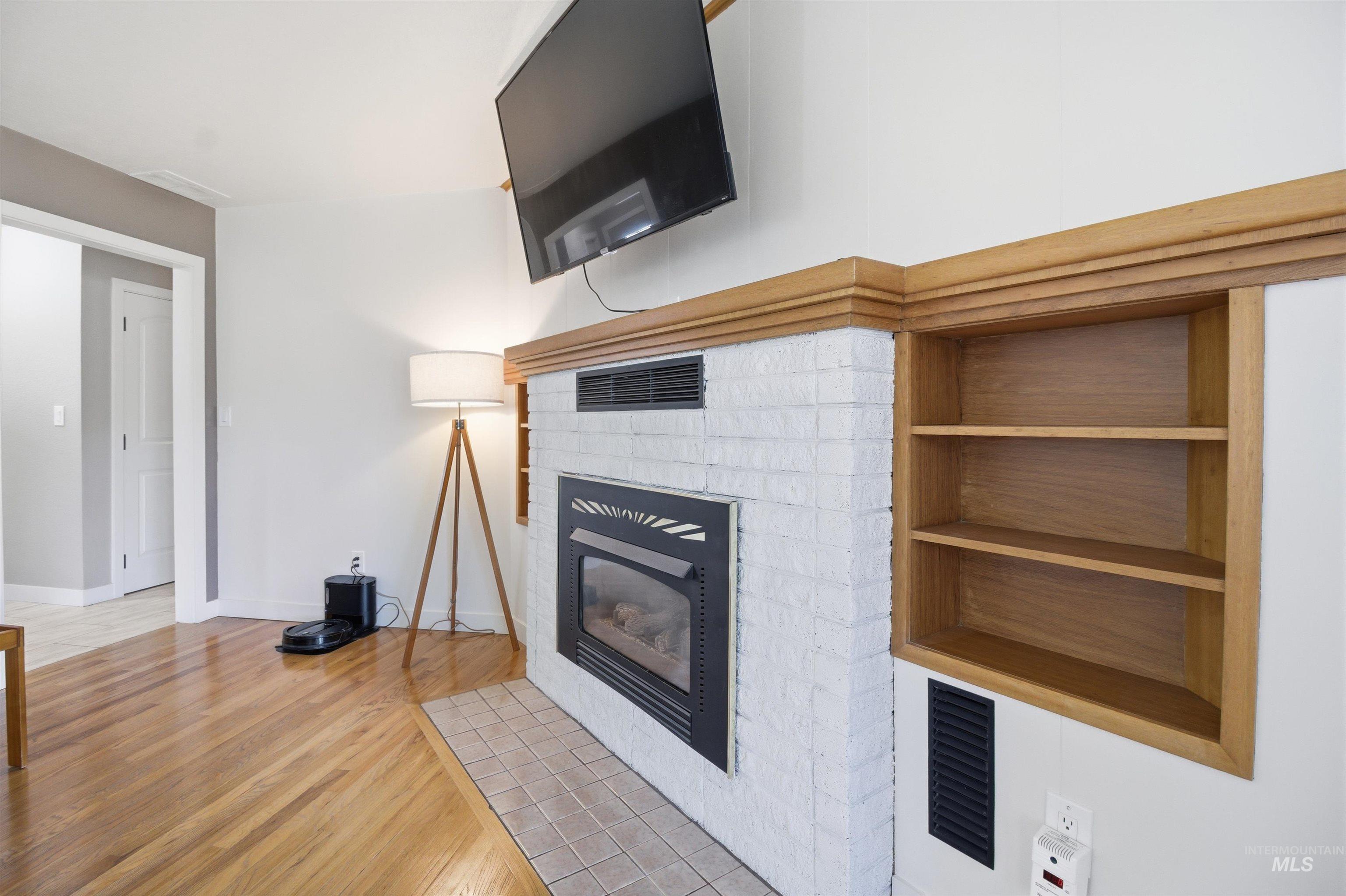 107 E A St., Troy, Idaho 83871, 5 Bedrooms, 2 Bathrooms, Residential For Sale, Price $449,000, 98979513