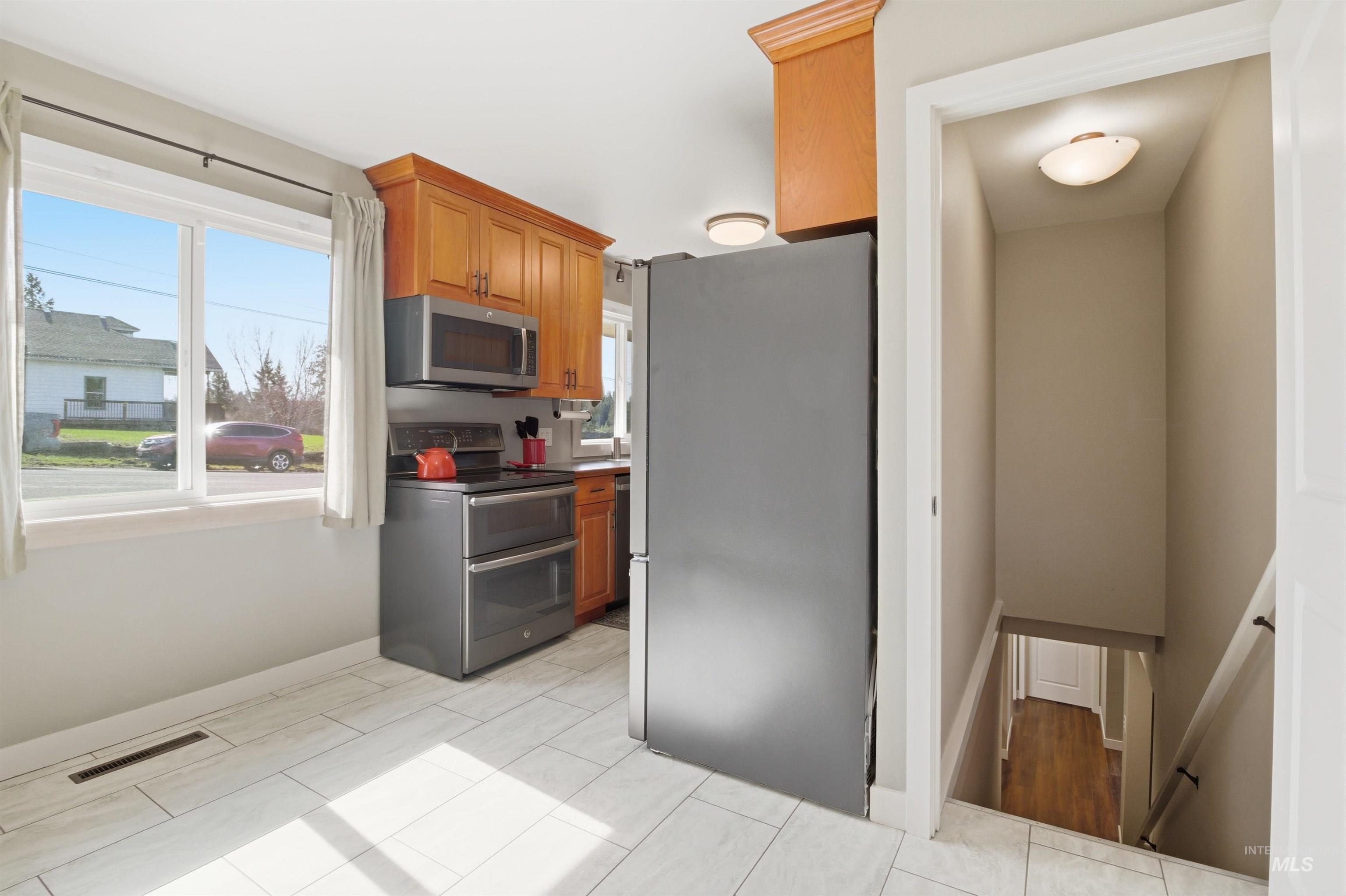 107 E A St., Troy, Idaho 83871, 5 Bedrooms, 2 Bathrooms, Residential For Sale, Price $449,000, 98979513