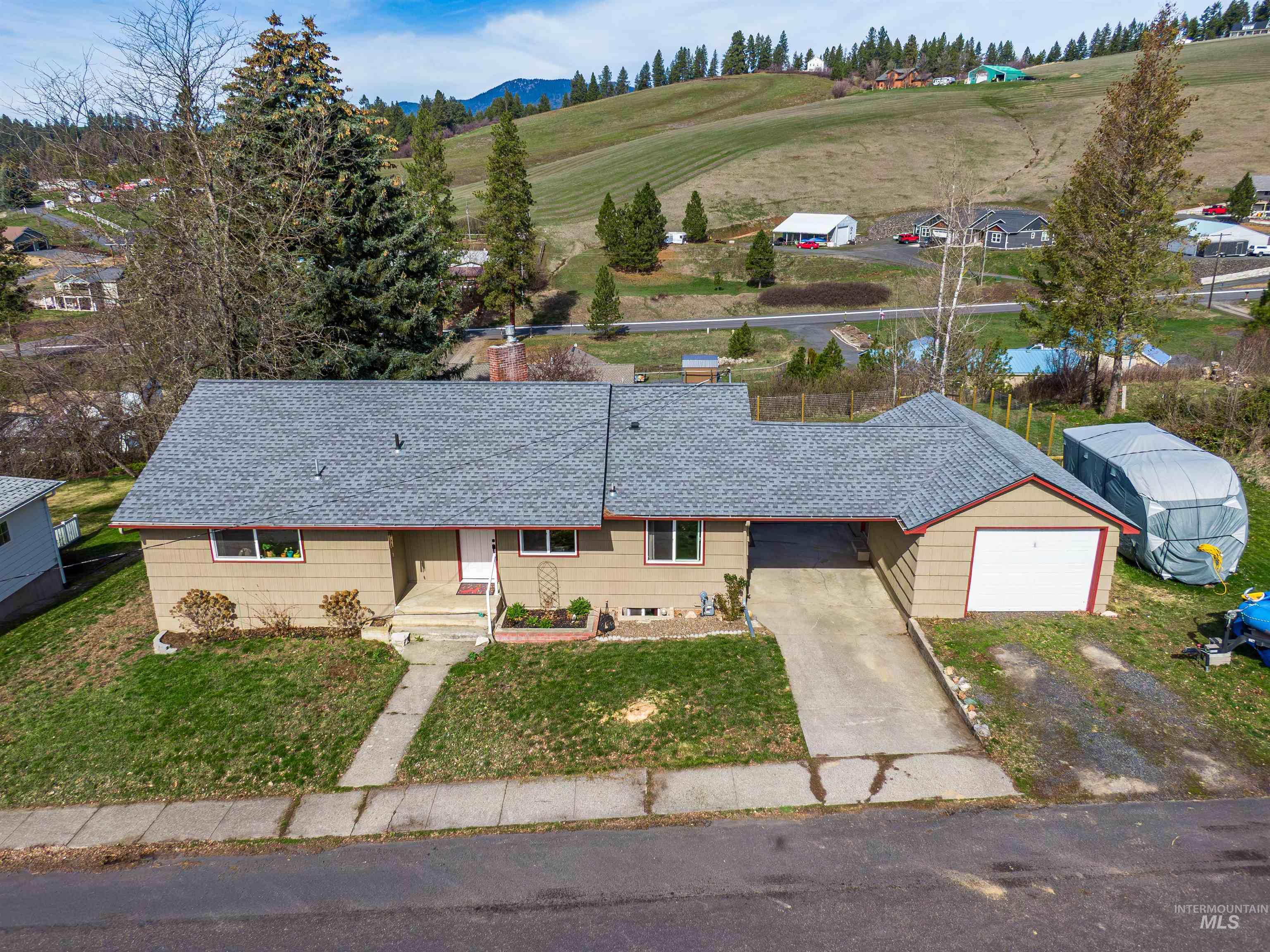 107 E A St., Troy, Idaho 83871, 5 Bedrooms, 2 Bathrooms, Residential For Sale, Price $449,000, 98979513