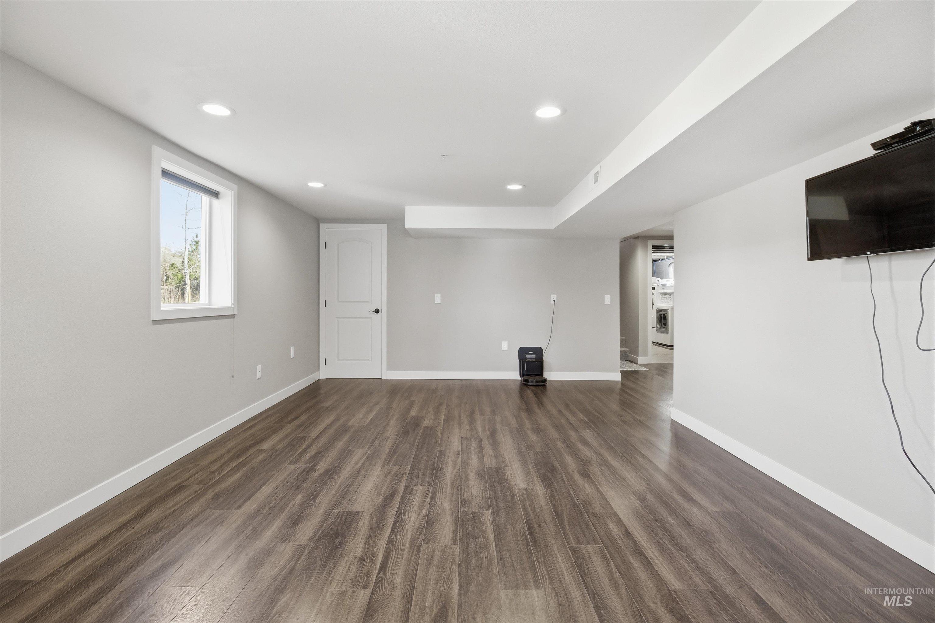 107 E A St., Troy, Idaho 83871, 5 Bedrooms, 2 Bathrooms, Residential For Sale, Price $449,000, 98979513