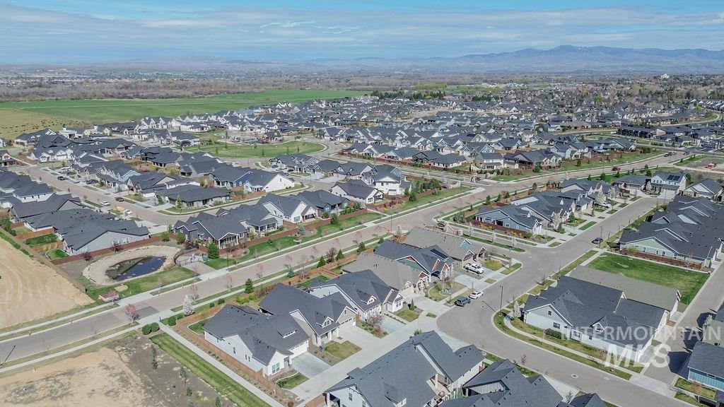 5166 W Talbot Street, Meridian, Idaho 83646, 3 Bedrooms, 2.5 Bathrooms, Residential For Sale, Price $649,000, 98979518