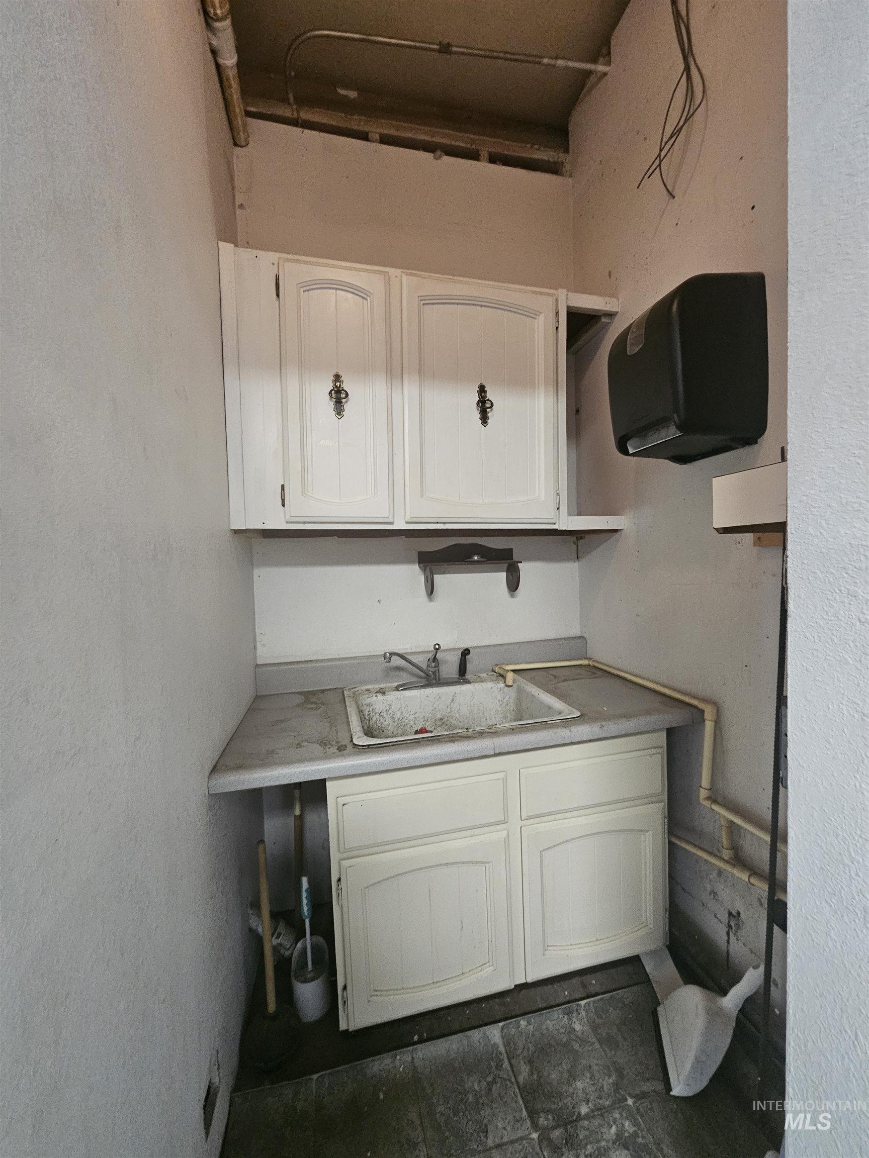 1633 G, Lewiston, Idaho 83501-4665, Business/Commercial For Sale, Price $599,900,MLS 98979519