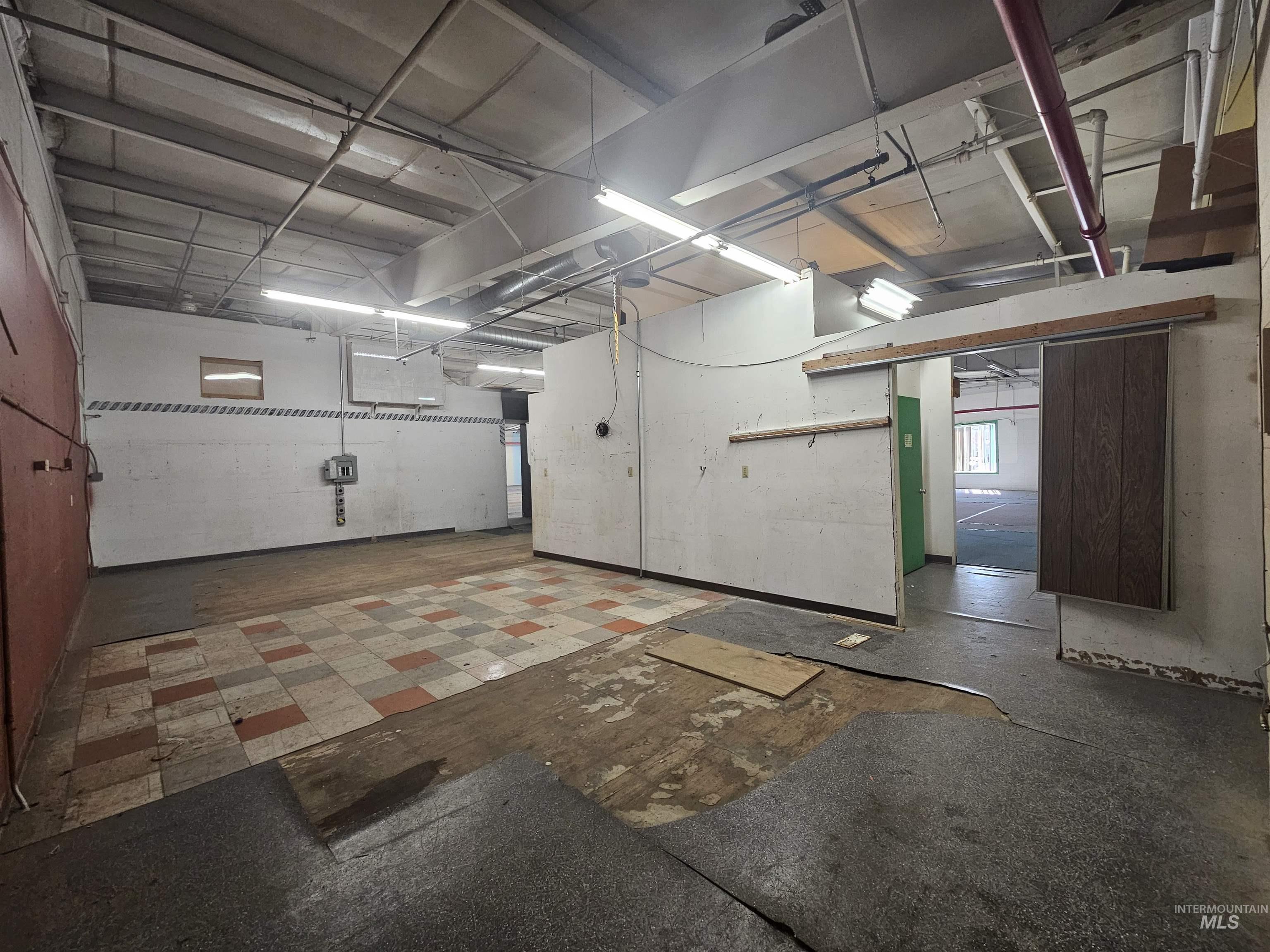 1633 G, Lewiston, Idaho 83501-4665, Business/Commercial For Sale, Price $599,900,MLS 98979519