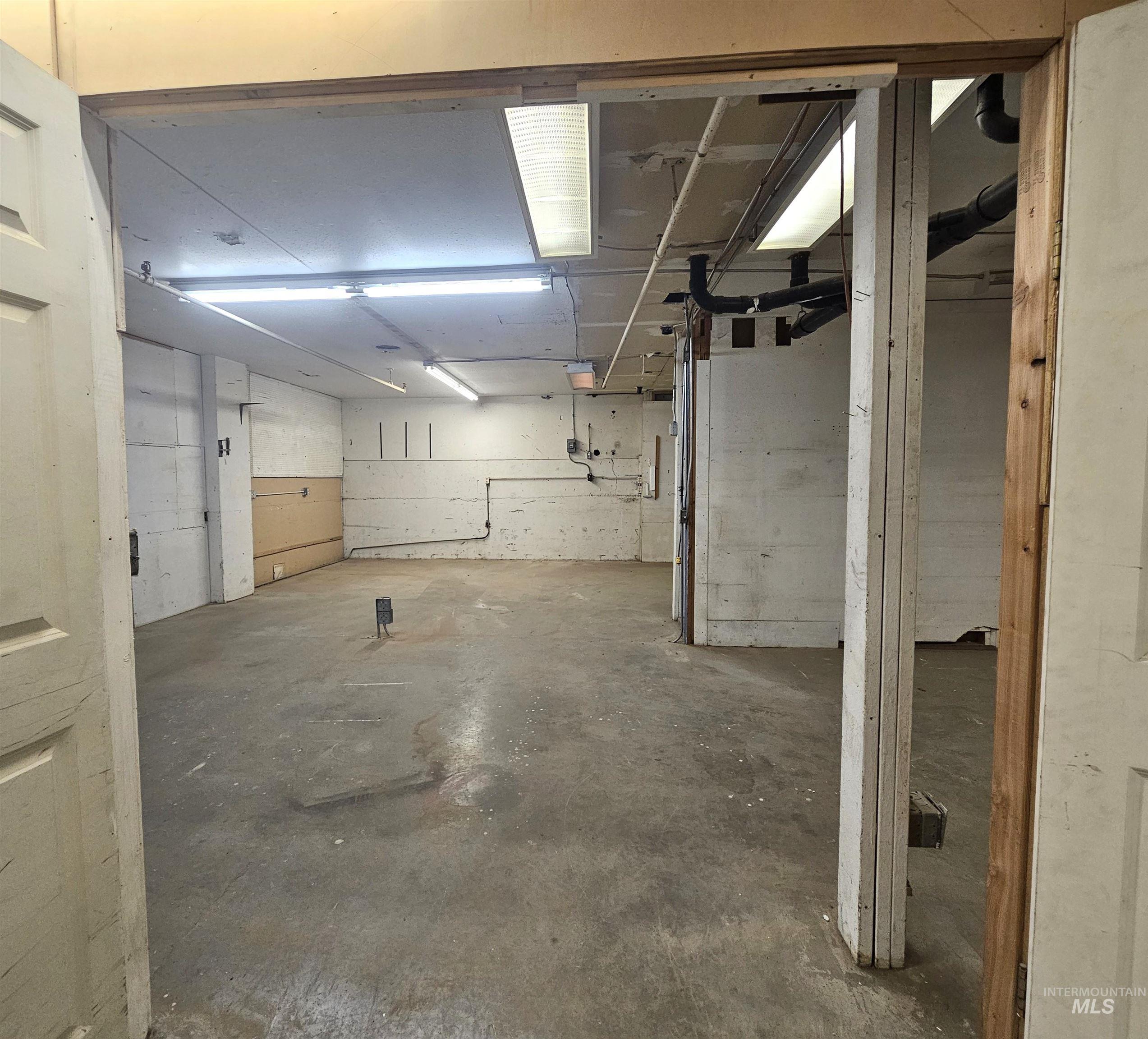 1633 G, Lewiston, Idaho 83501-4665, Business/Commercial For Sale, Price $599,900,MLS 98979519