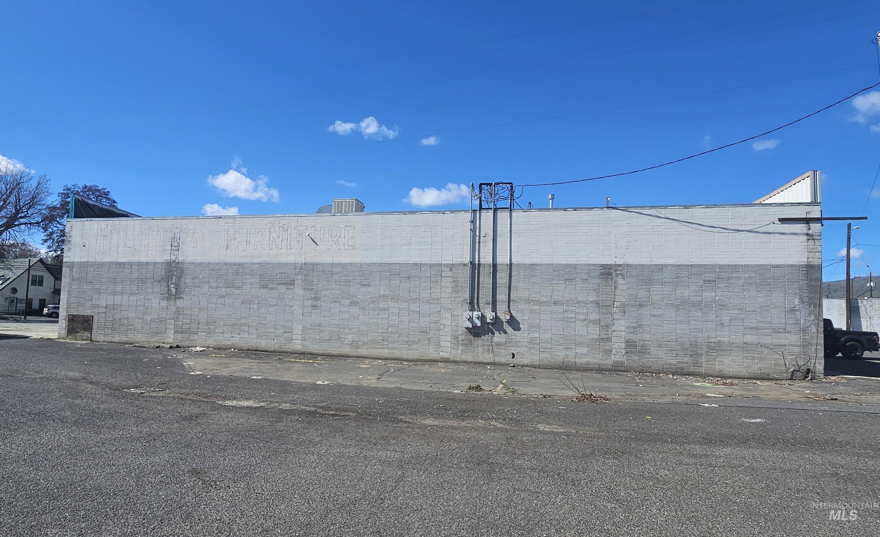 1633 G, Lewiston, Idaho 83501-4665, Business/Commercial For Sale, Price $599,900,MLS 98979519