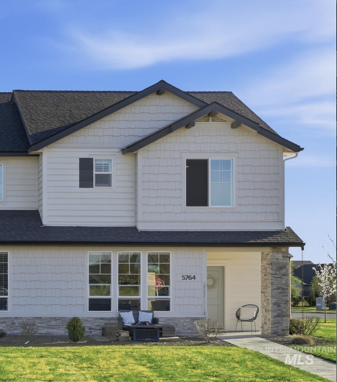 5764 W Stadium Ln, Eagle, Idaho 83616, 3 Bedrooms, 2.5 Bathrooms, Residential For Sale, Price $427,900, 98979521