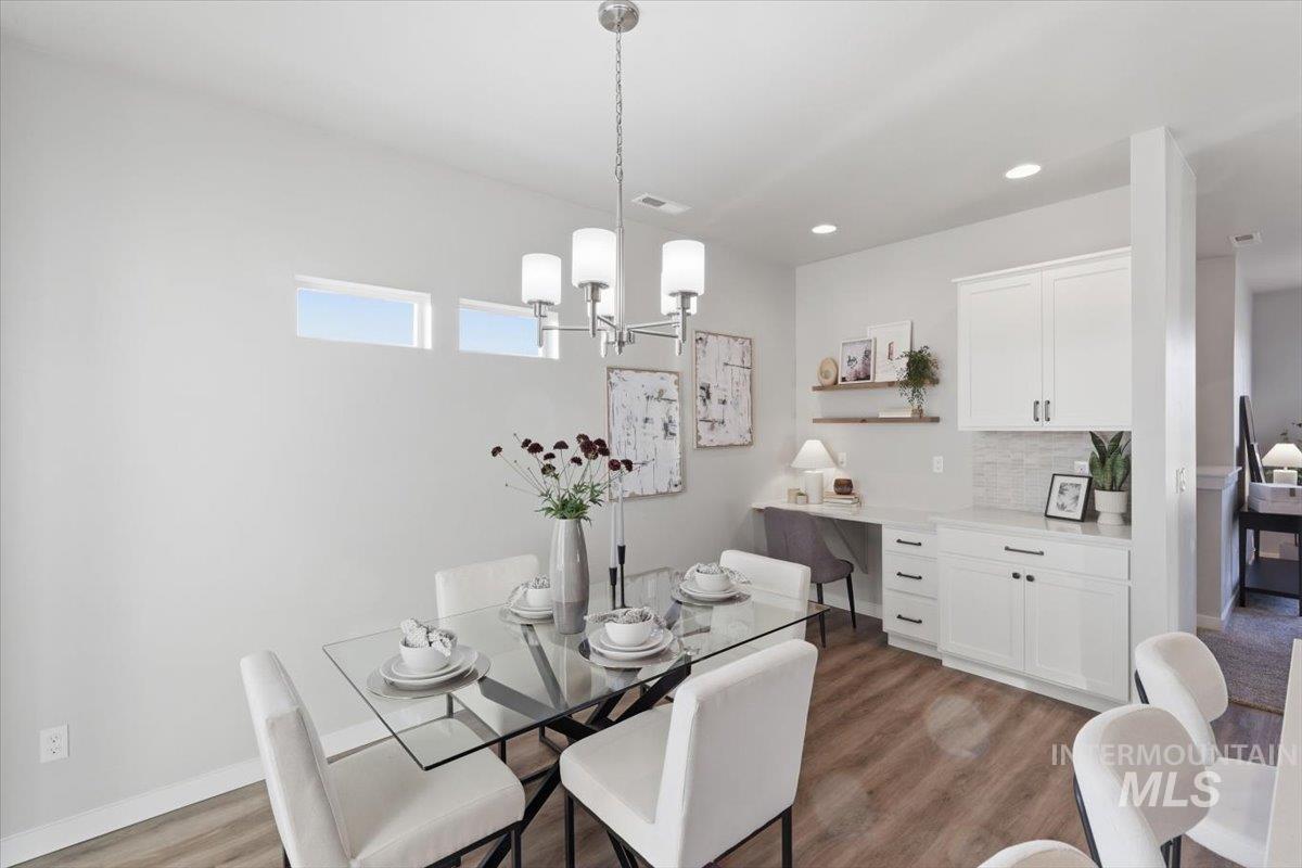 5764 W Stadium Ln, Eagle, Idaho 83616, 3 Bedrooms, 2.5 Bathrooms, Residential For Sale, Price $427,900, 98979521