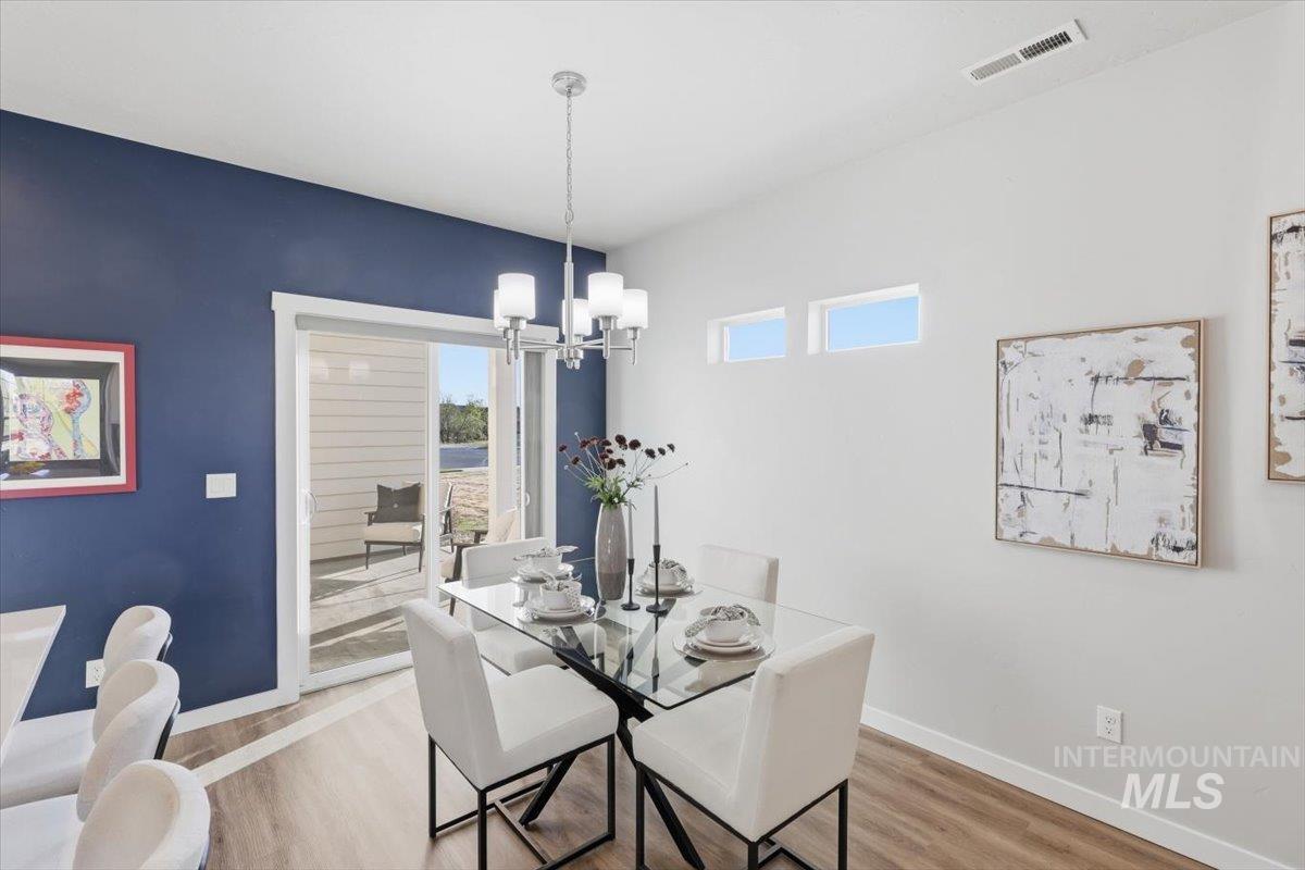 5764 W Stadium Ln, Eagle, Idaho 83616, 3 Bedrooms, 2.5 Bathrooms, Residential For Sale, Price $427,900, 98979521