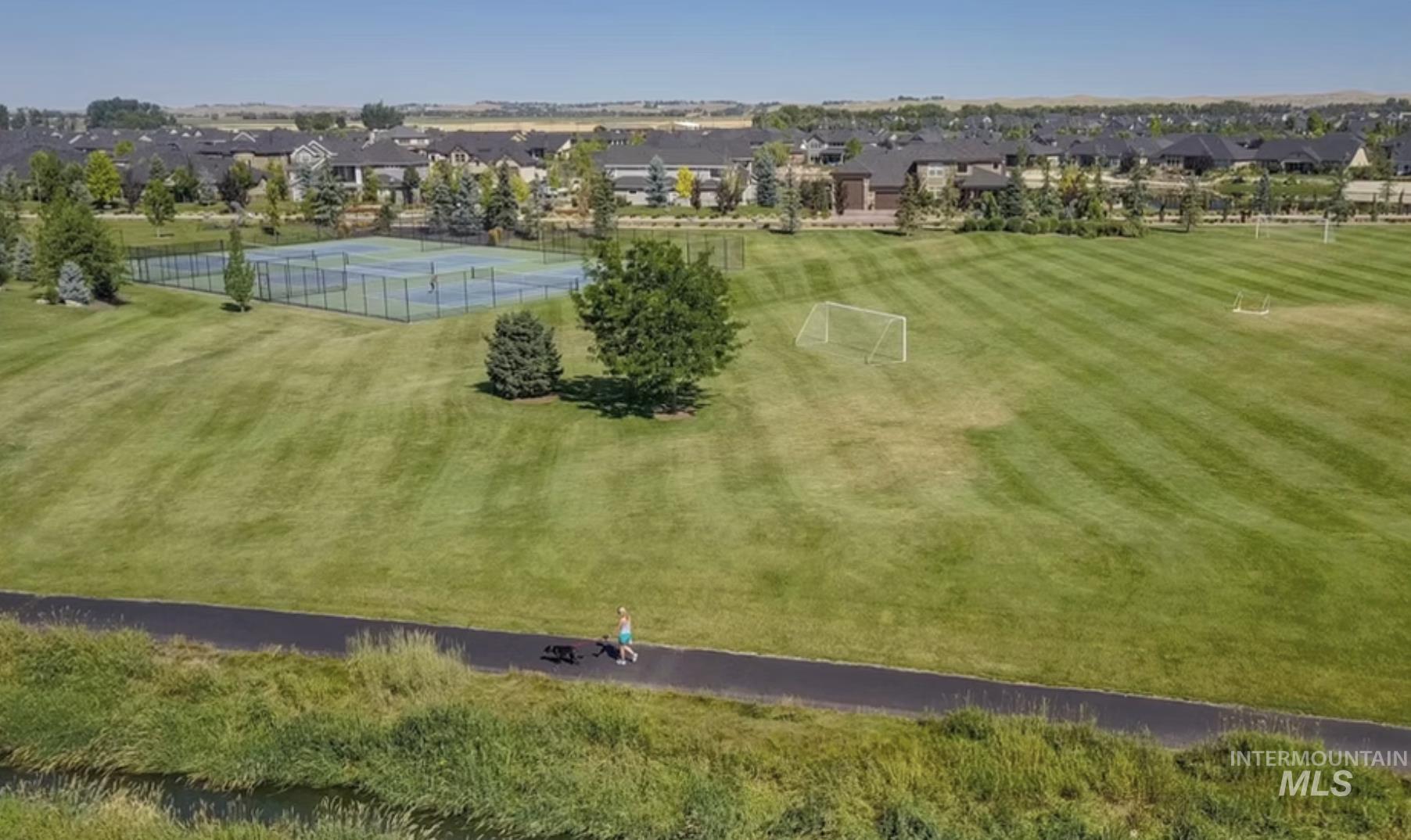 5764 W Stadium Ln, Eagle, Idaho 83616, 3 Bedrooms, 2.5 Bathrooms, Residential For Sale, Price $427,900, 98979521