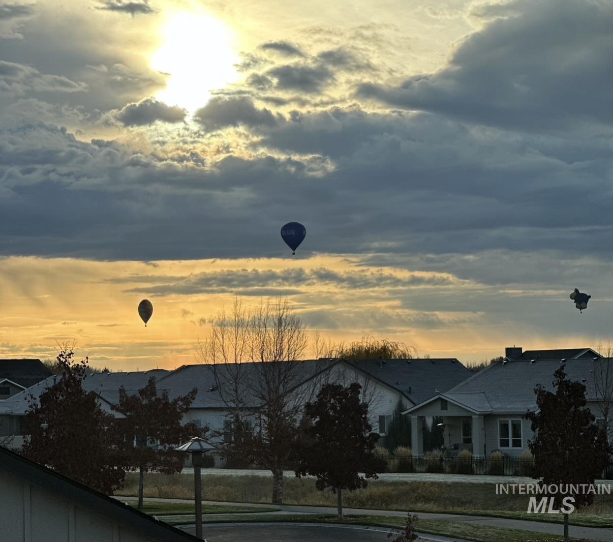 5764 W Stadium Ln, Eagle, Idaho 83616, 3 Bedrooms, 2.5 Bathrooms, Residential For Sale, Price $427,900, 98979521