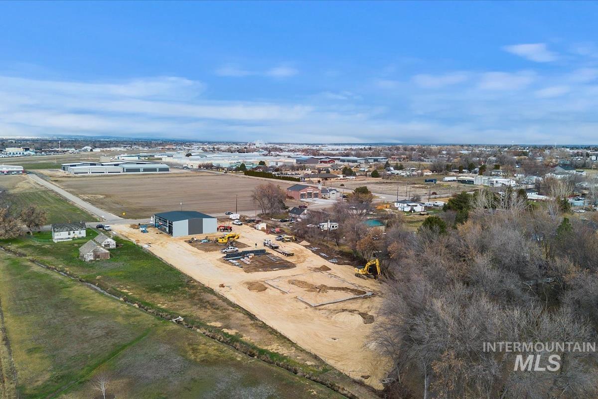 80 N Happy Valley Rd, Nampa, Idaho 83687, 1 Room, Business/Commercial For Sale, Price $1,400,000,MLS 98979526