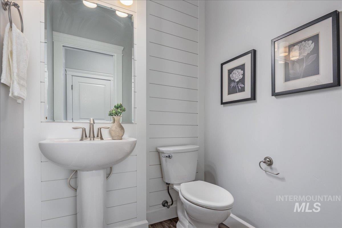 11324 W Trestlewood St, Boise, Idaho 83709, 3 Bedrooms, 2.5 Bathrooms, Residential For Sale, Price $549,900,MLS 98979528