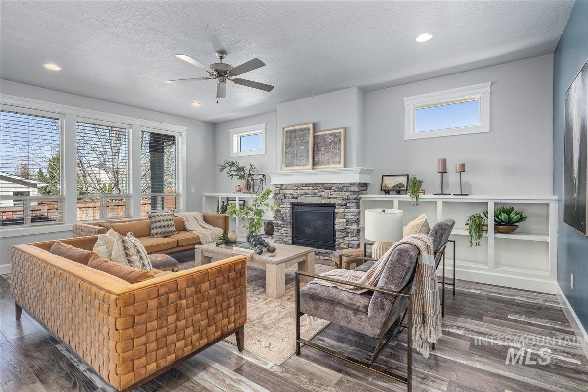 11324 W Trestlewood St, Boise, Idaho 83709, 3 Bedrooms, 2.5 Bathrooms, Residential For Sale, Price $549,900,MLS 98979528