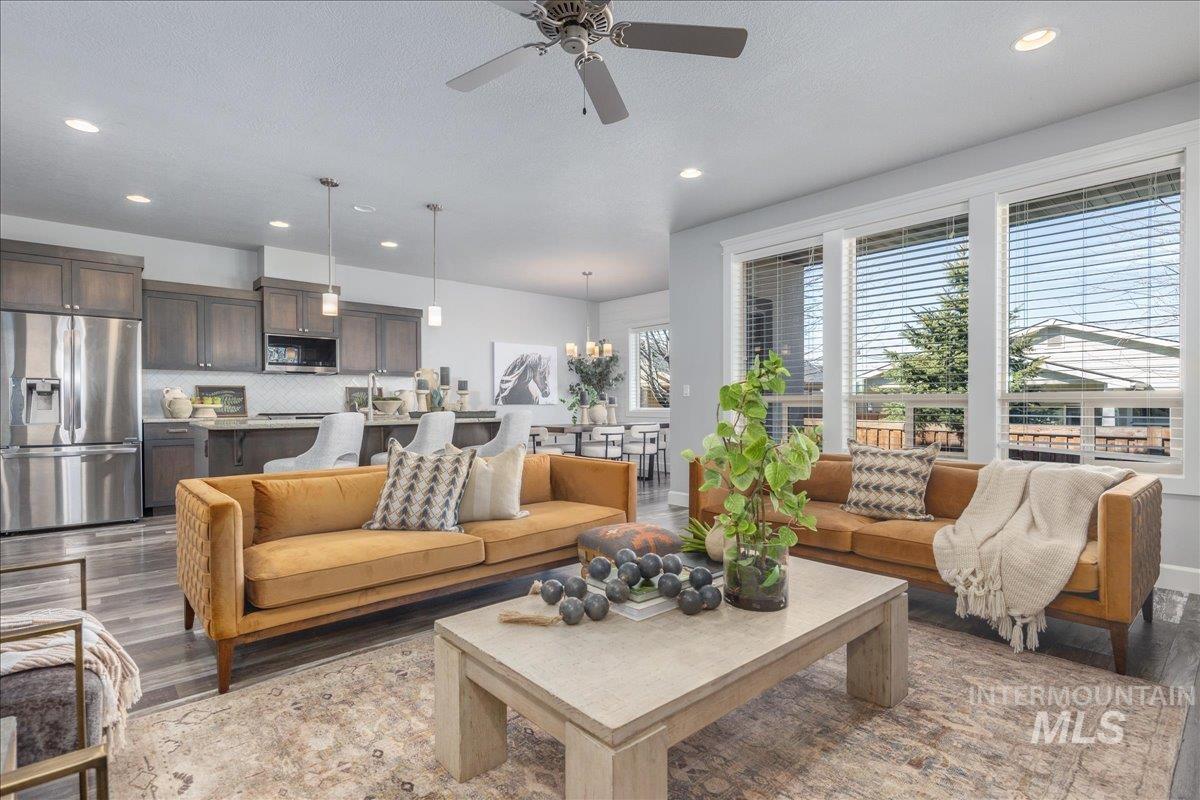 11324 W Trestlewood St, Boise, Idaho 83709, 3 Bedrooms, 2.5 Bathrooms, Residential For Sale, Price $549,900,MLS 98979528