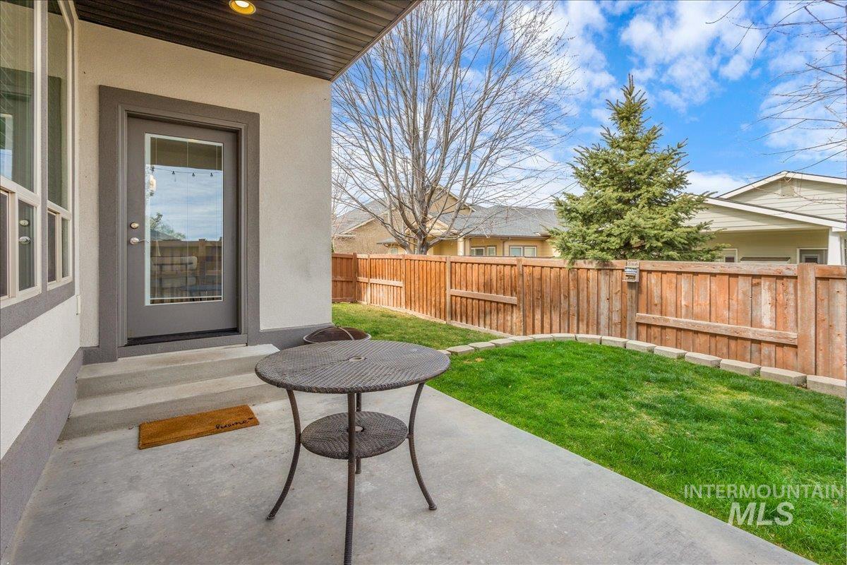 11324 W Trestlewood St, Boise, Idaho 83709, 3 Bedrooms, 2.5 Bathrooms, Residential For Sale, Price $549,900,MLS 98979528