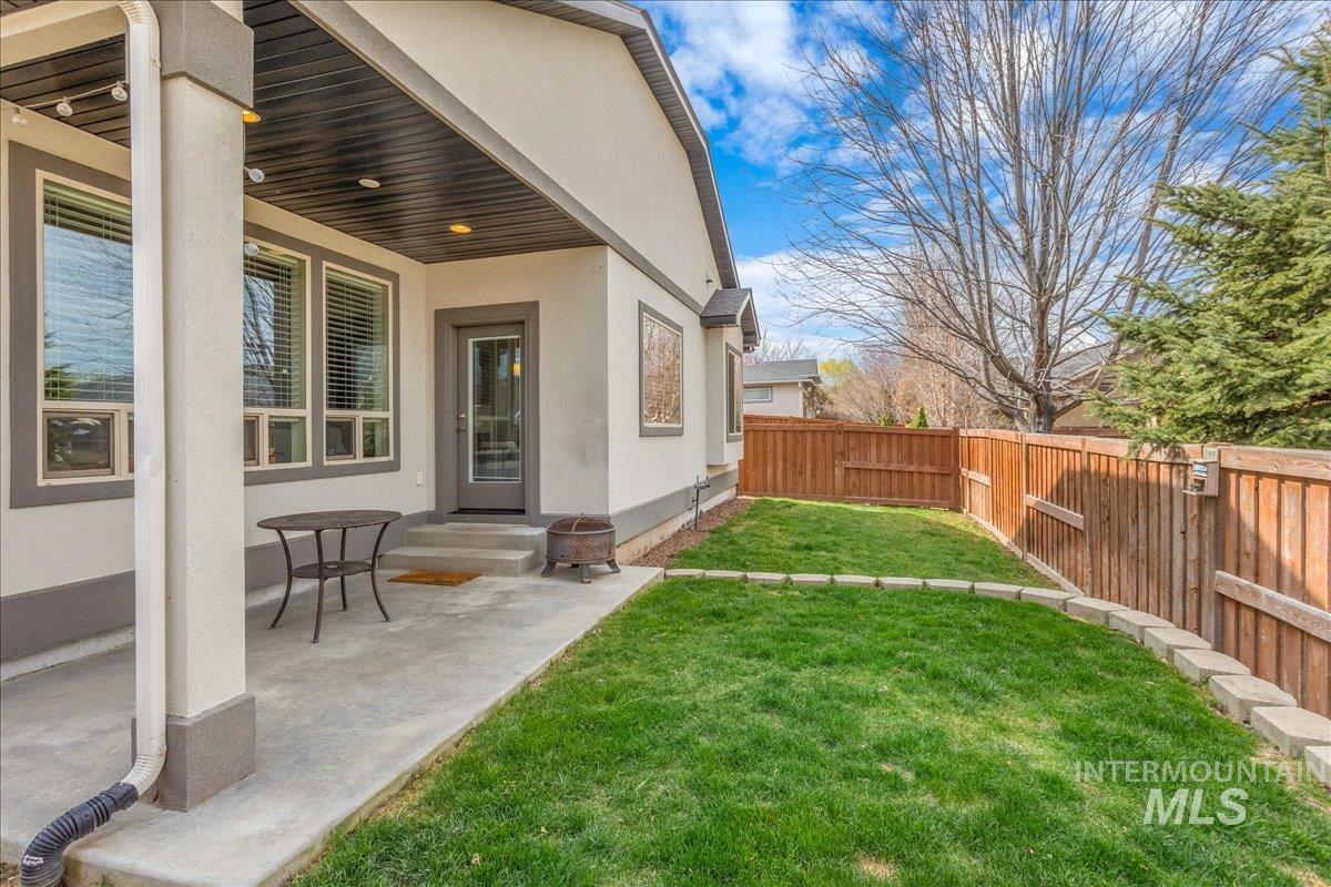 11324 W Trestlewood St, Boise, Idaho 83709, 3 Bedrooms, 2.5 Bathrooms, Residential For Sale, Price $549,900,MLS 98979528