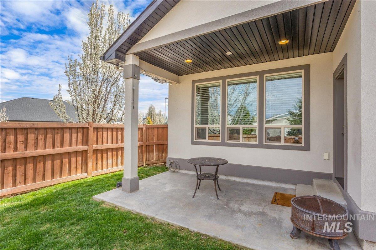 11324 W Trestlewood St, Boise, Idaho 83709, 3 Bedrooms, 2.5 Bathrooms, Residential For Sale, Price $549,900,MLS 98979528