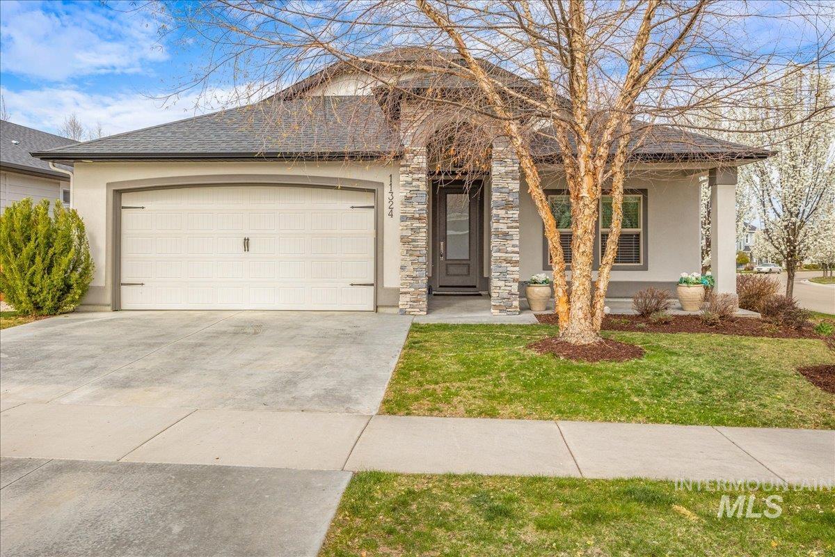 11324 W Trestlewood St, Boise, Idaho 83709, 3 Bedrooms, 2.5 Bathrooms, Residential For Sale, Price $549,900,MLS 98979528