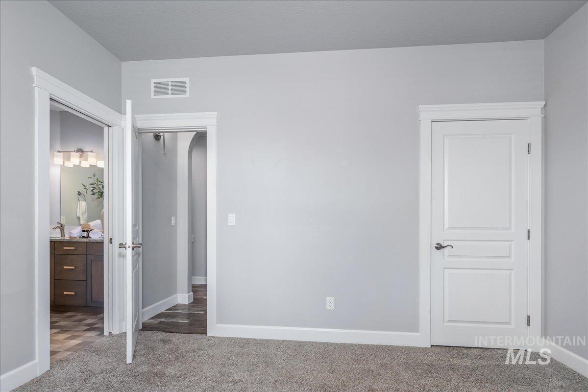 11324 W Trestlewood St, Boise, Idaho 83709, 3 Bedrooms, 2.5 Bathrooms, Residential For Sale, Price $549,900,MLS 98979528