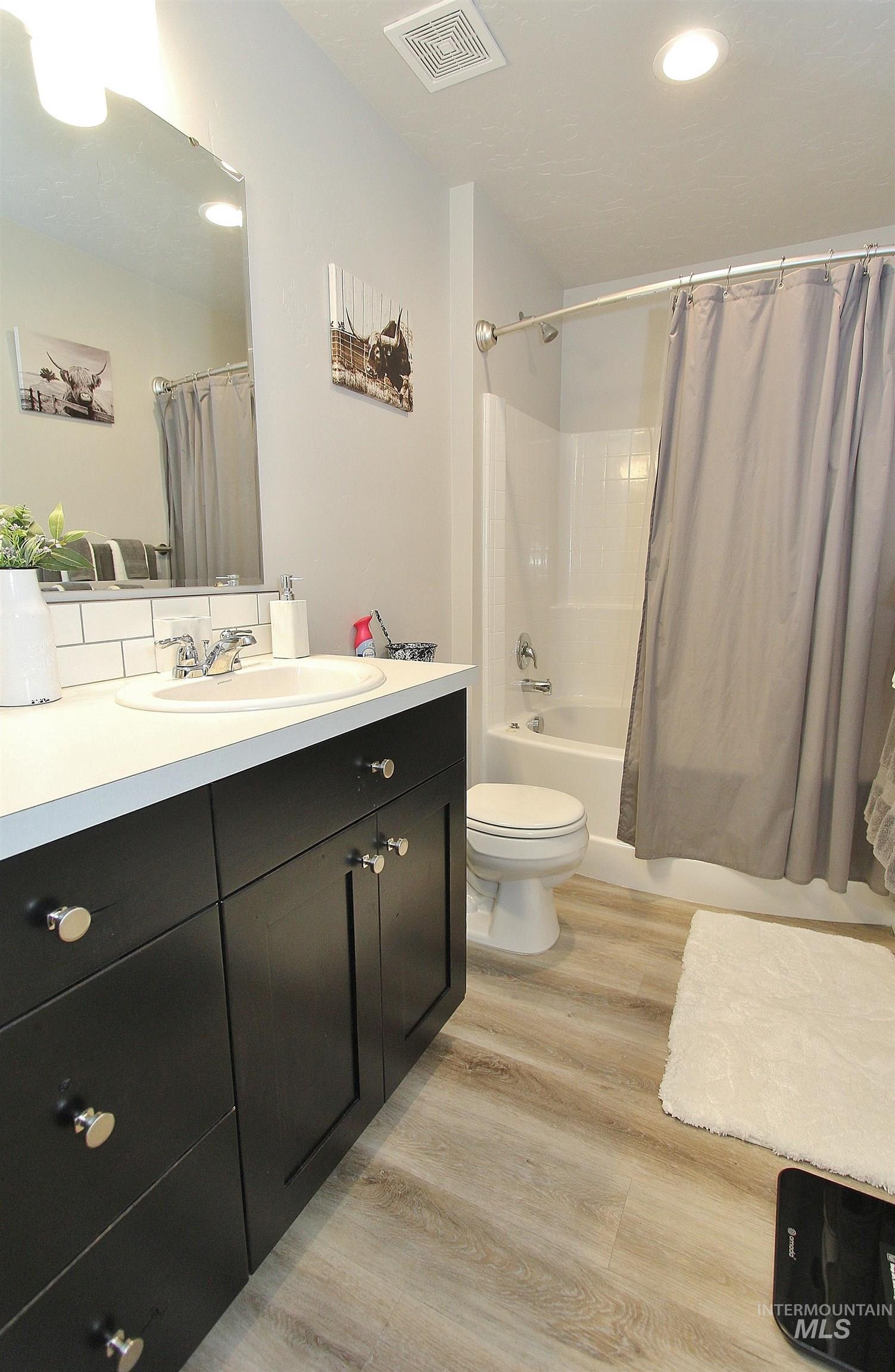 1211 Mahogany St, Parma, Idaho 83660, 4 Bedrooms, 3 Bathrooms, Residential For Sale, Price $549,000,MLS 98979530