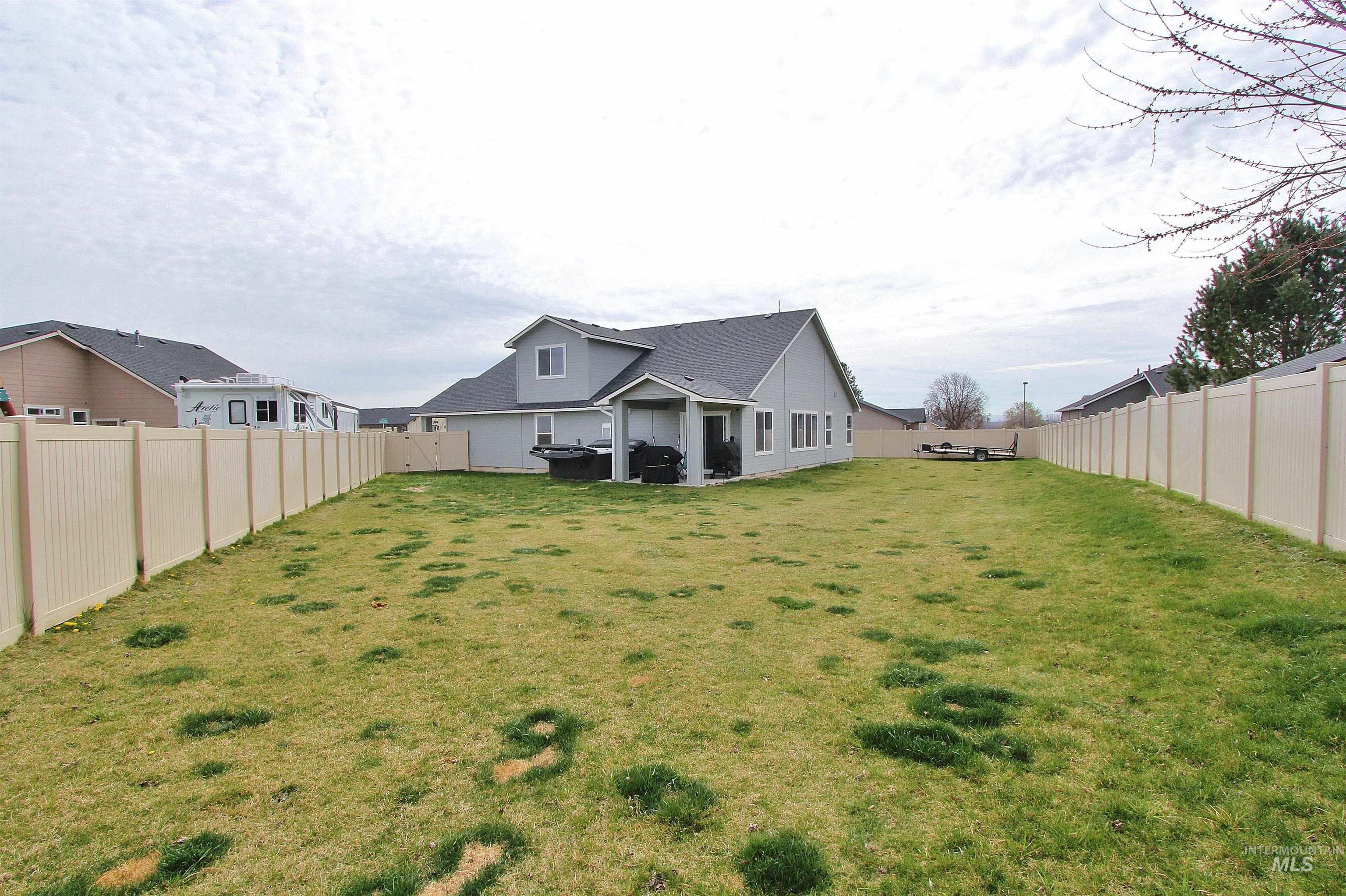 1211 Mahogany St, Parma, Idaho 83660, 4 Bedrooms, 3 Bathrooms, Residential For Sale, Price $549,000,MLS 98979530
